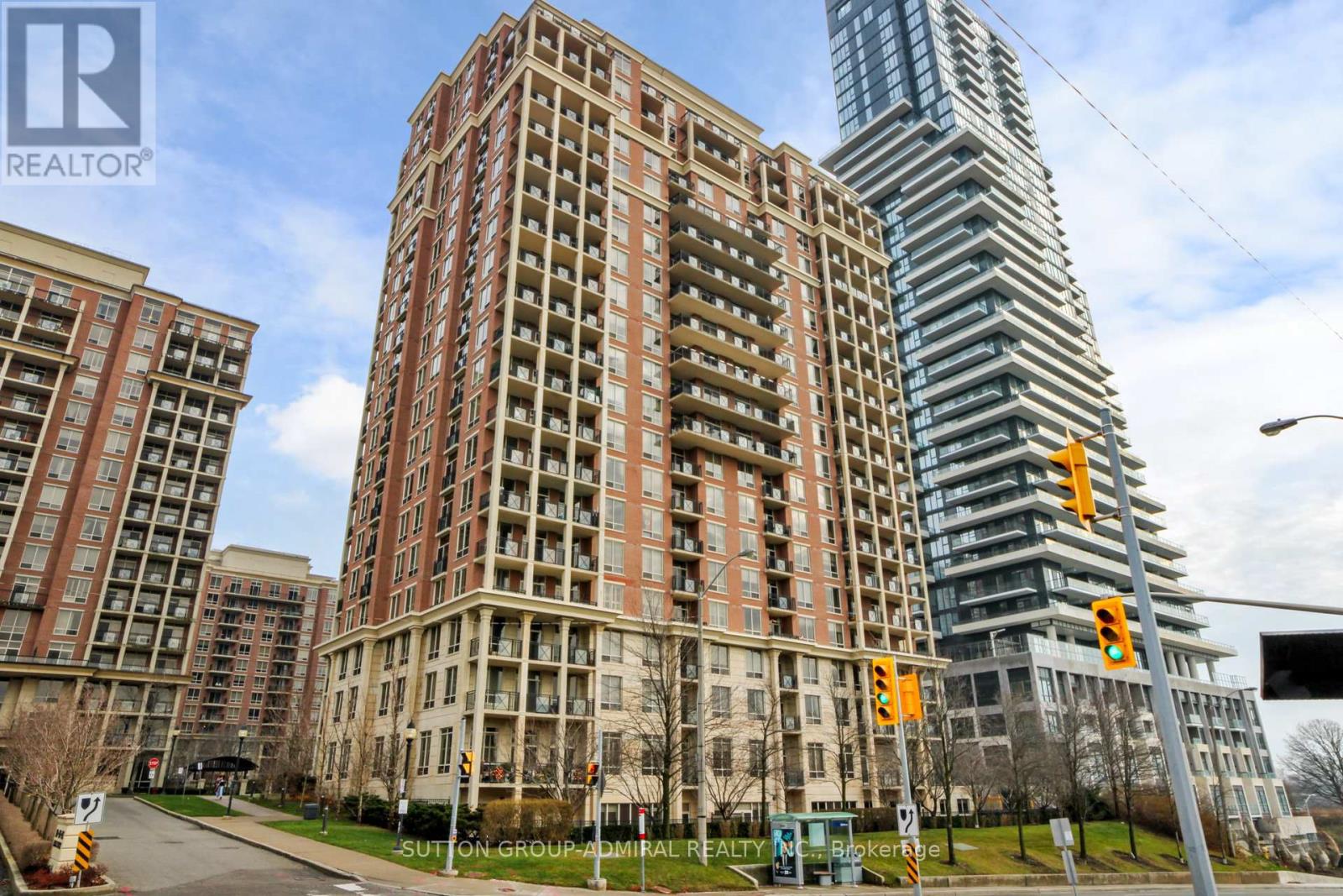 1502 1101 Leslie St, Toronto, ON M3C 4G3