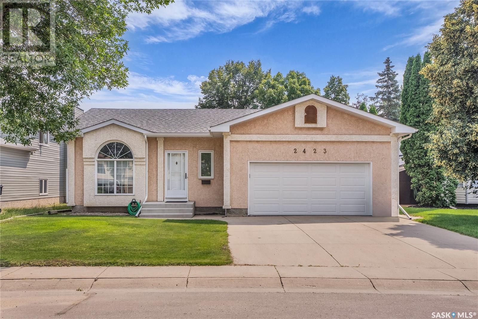 2423 Kenderdine Rd, Saskatoon, SK S7N 4A4