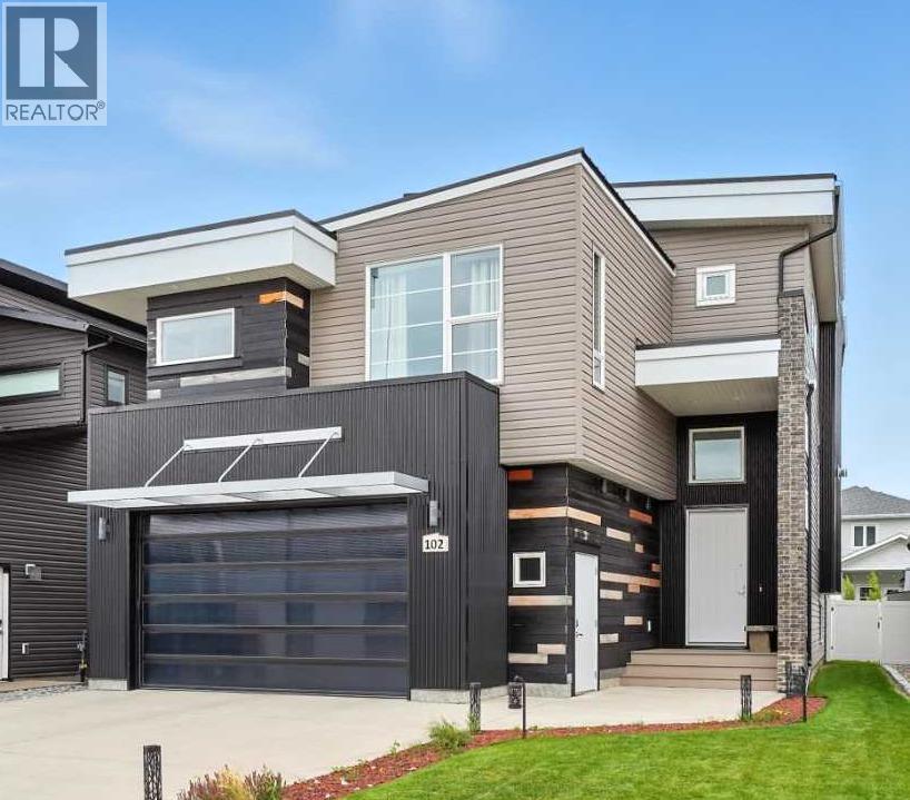 102 Longmire Close, Red Deer, AB T4R 0T1