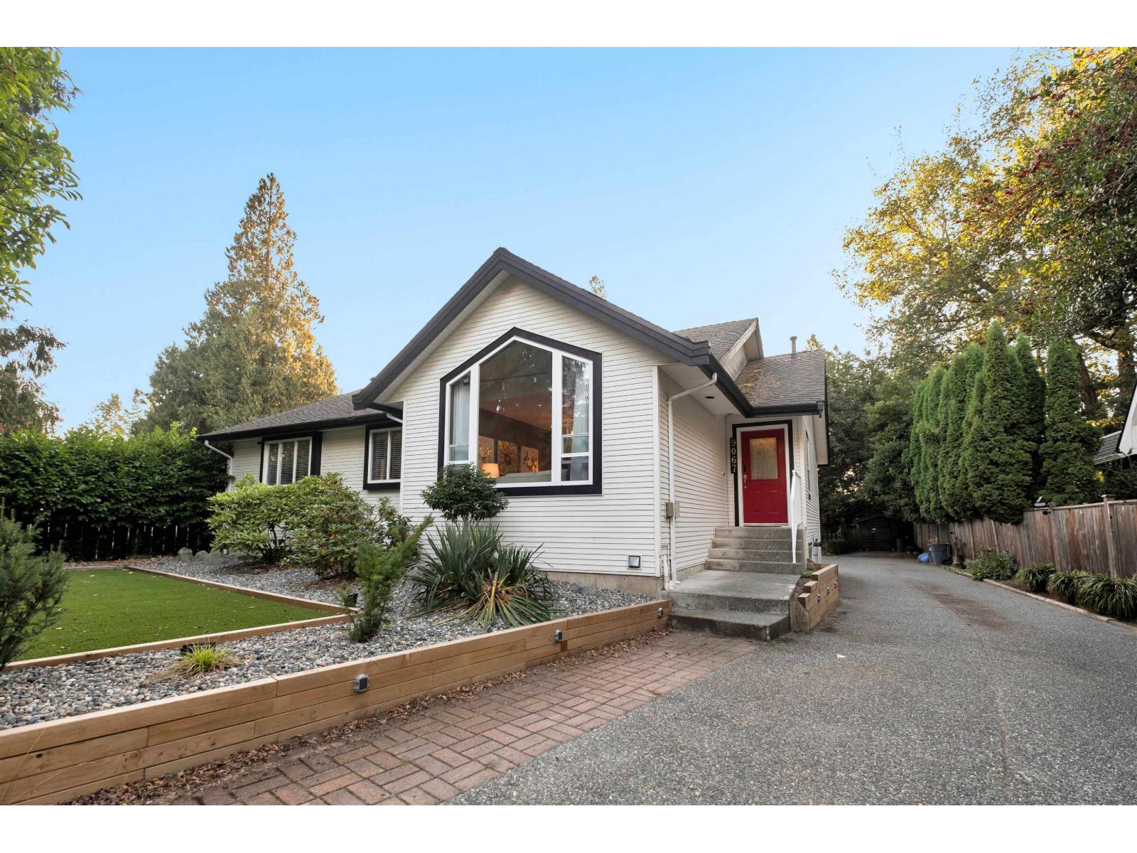 9067 Trattle St, Langley, BC V1M 2S5