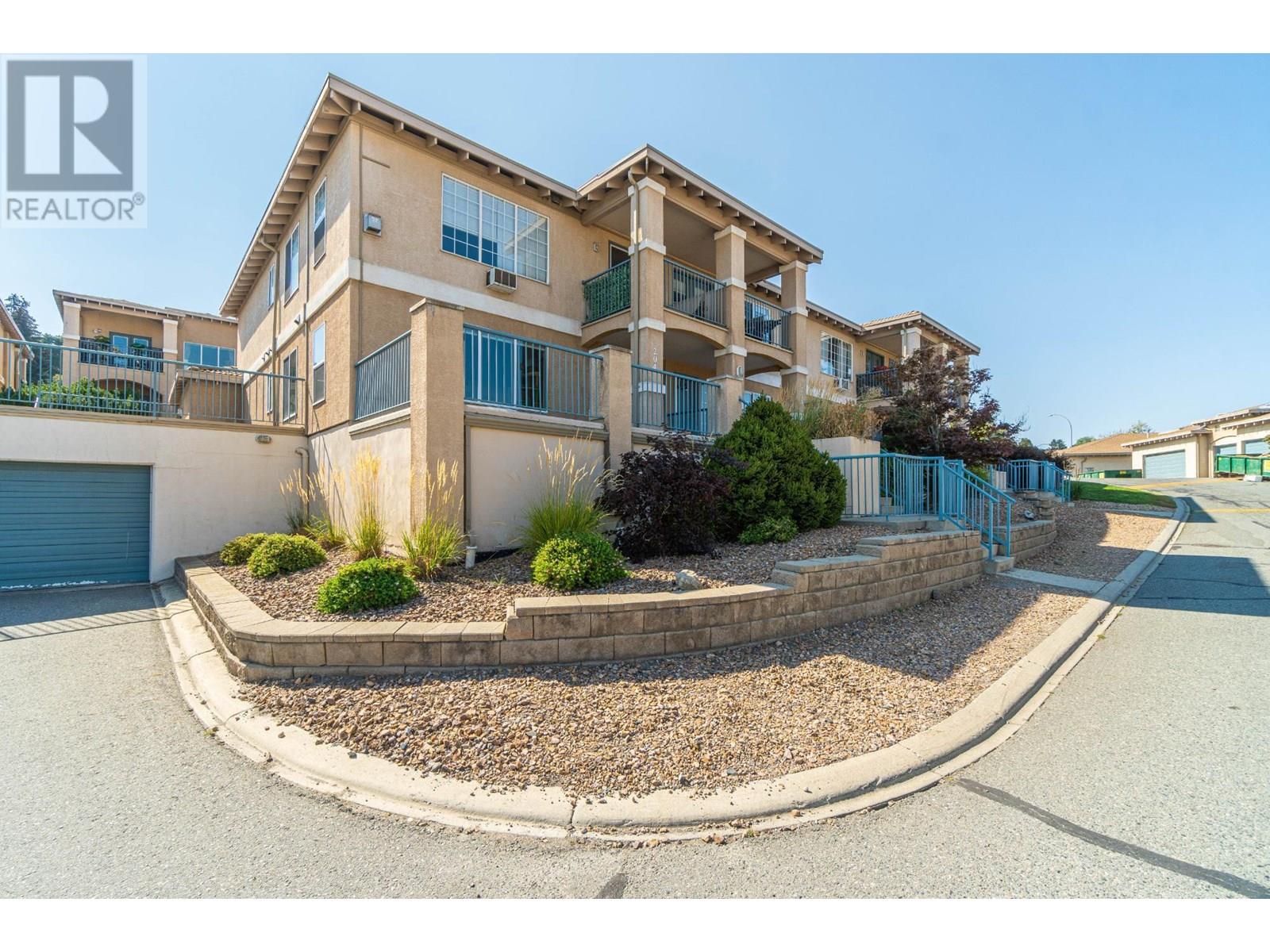 875 Sahali Terrace Unit 204, Kamloops, BC V2C 6W8