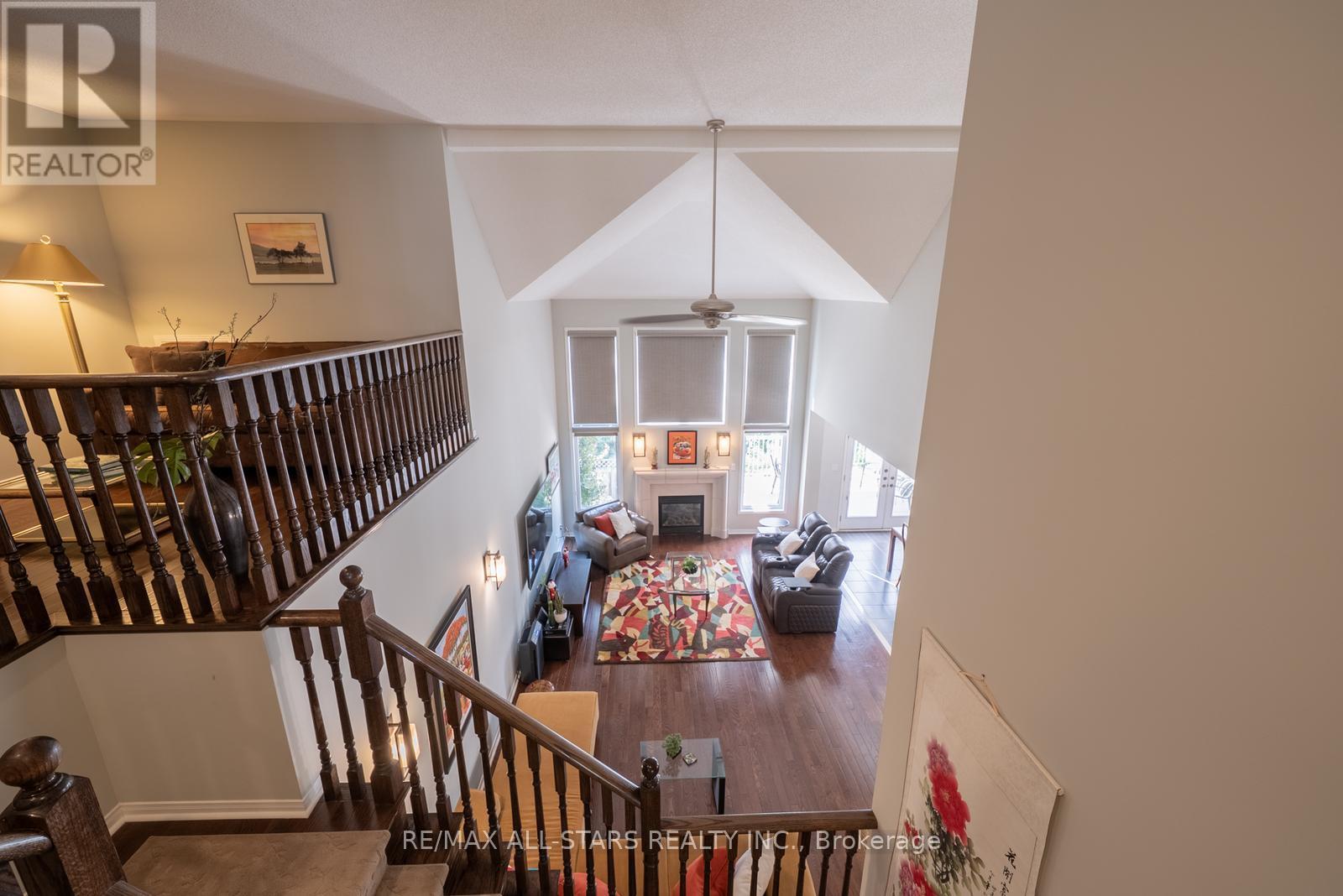 94 Chambersburg Way, Whitchurch-Stouffville, ON L4A 0X8