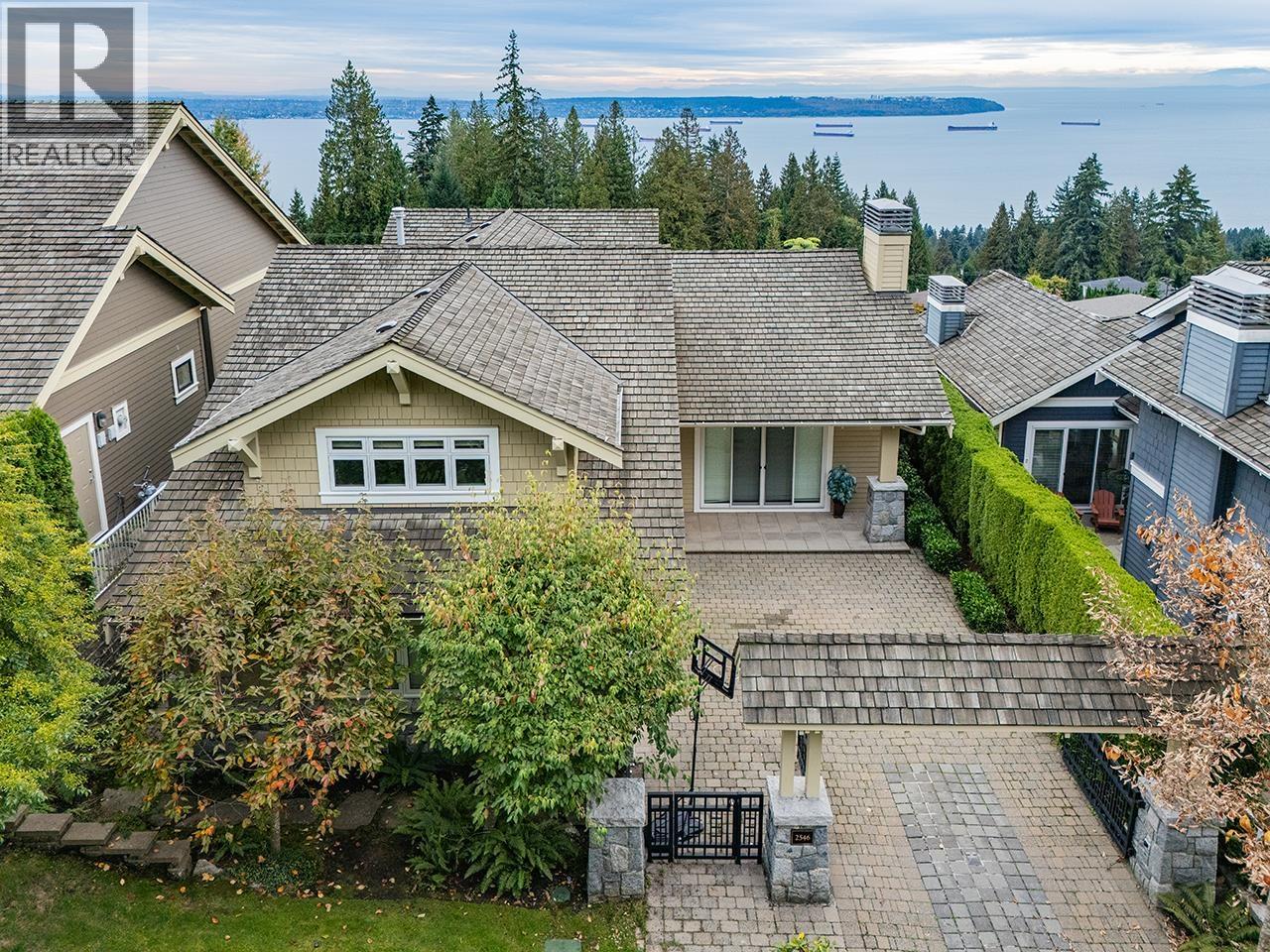 2546 Marr Creek Ct, West Vancouver, BC V7S 0A3