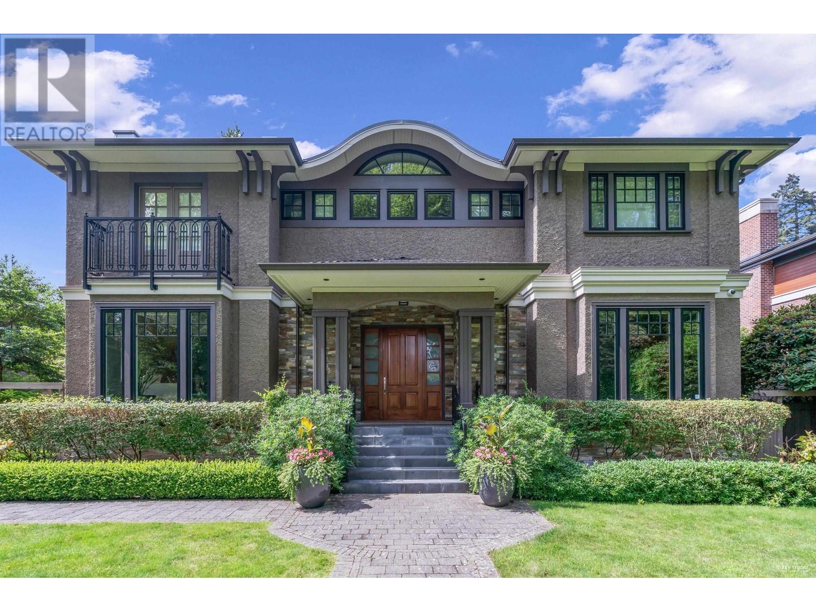 5961 Churchill St, Vancouver, BC V6M 3H4