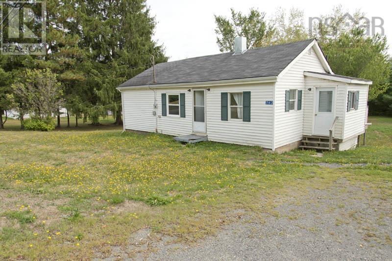 743 Falmouth Back Rd, Falmouth, NS B0P 1P0