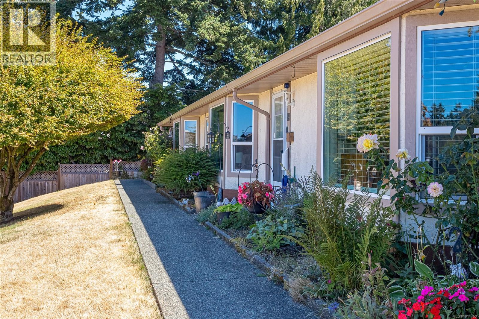 100 Abbey Lane Unit 14, Parksville, BC V9P 1N4