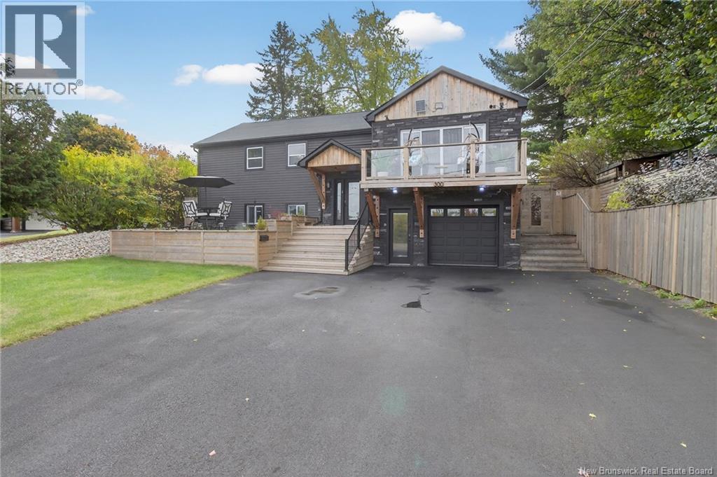 300 Westmount Blvd, Moncton, NB E1E 1V5