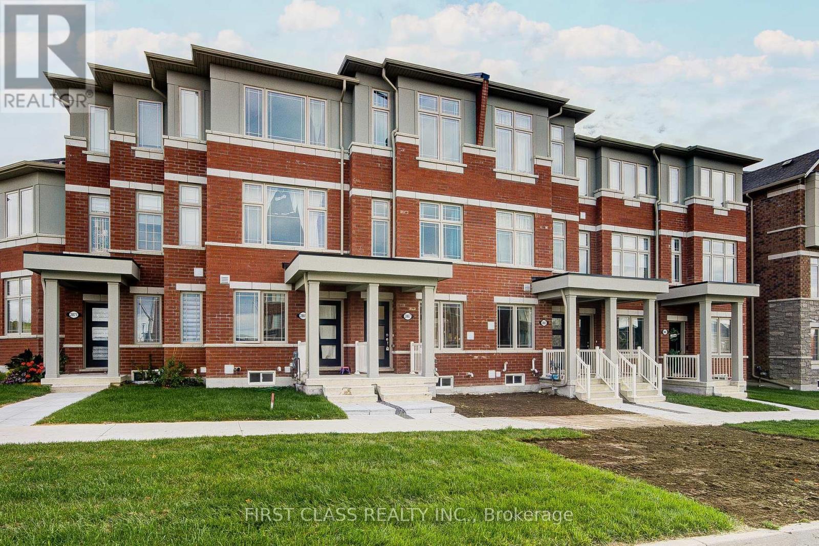 2867 Whites Rd, Pickering, ON L1X 2R4