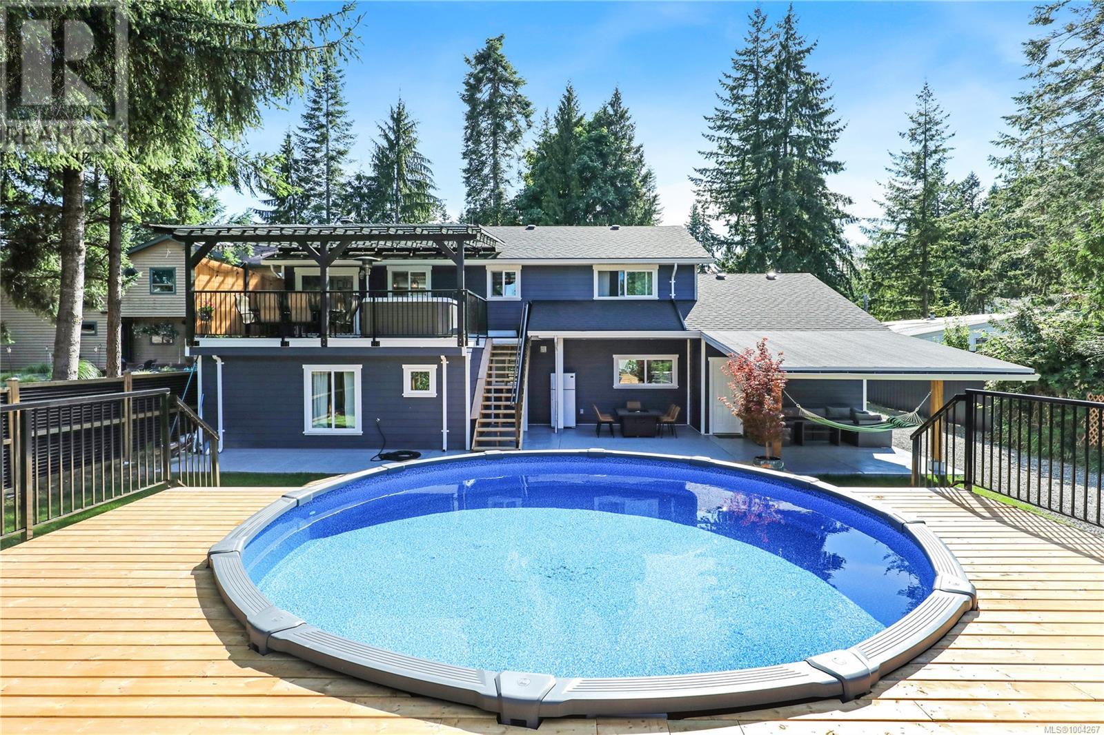 84 Leash Rd, Courtenay, BC V9N 9V2