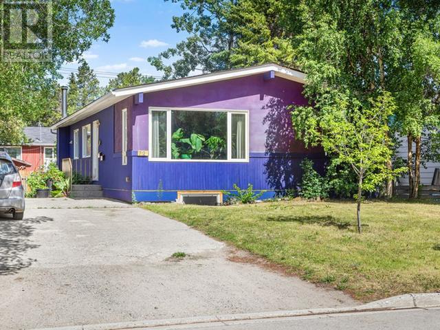 72- Teslin Rd, Whitehorse, YT Y1A 3M5