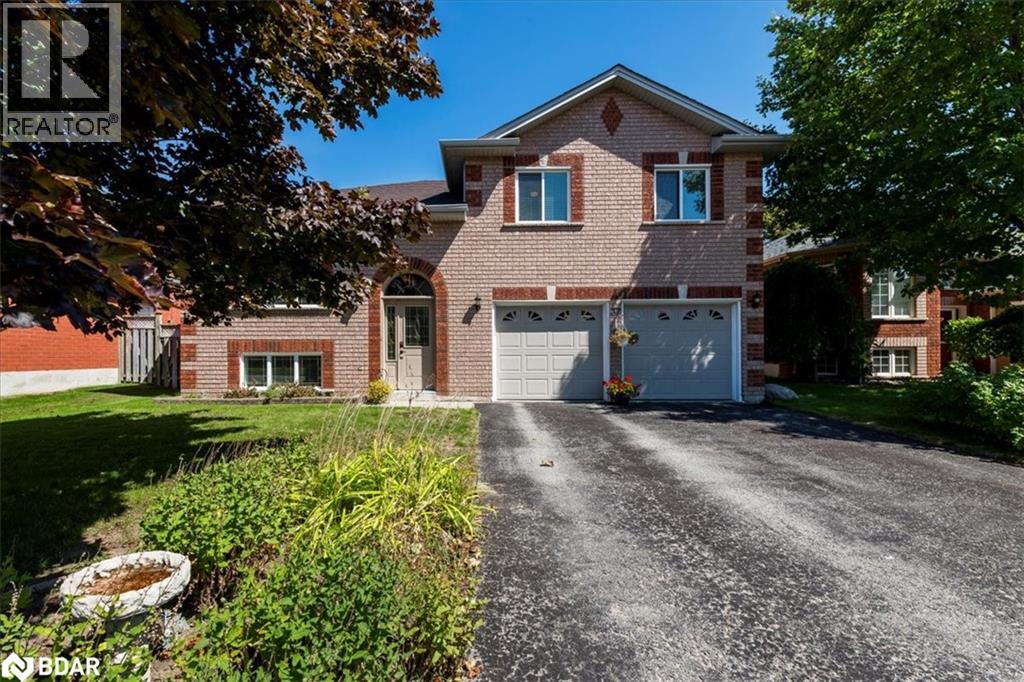 37 Marsellus Dr, Barrie, ON L4N 8S6
