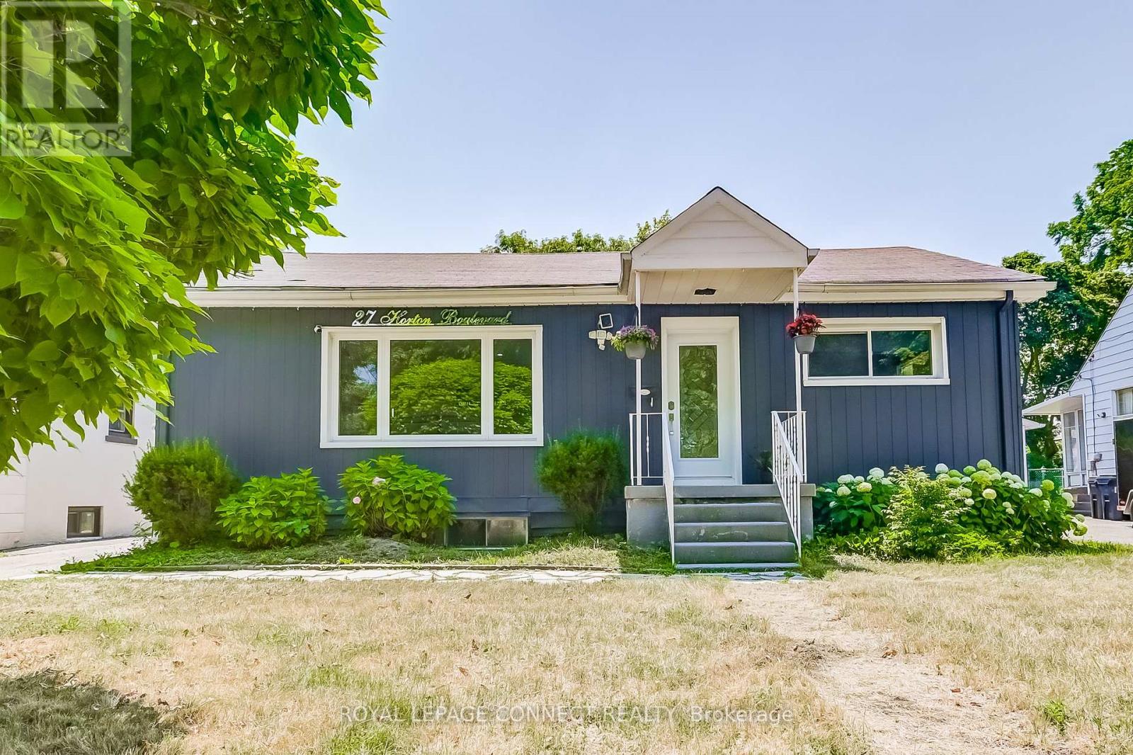 27 Horton Blvd, Toronto, ON M1J 1K7