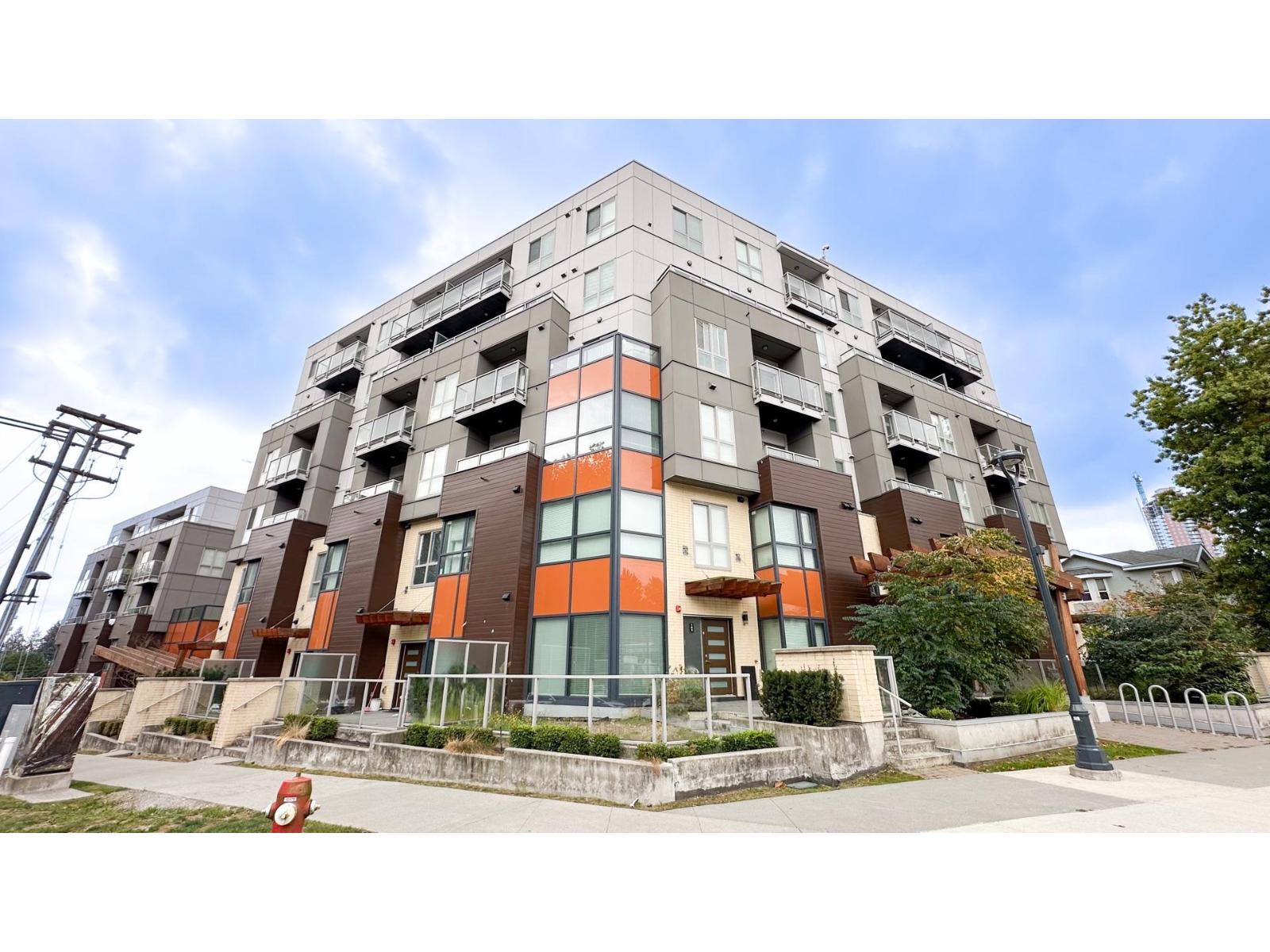 13978 Fraser Highway Unit 304, Surrey, BC V3T 0P2