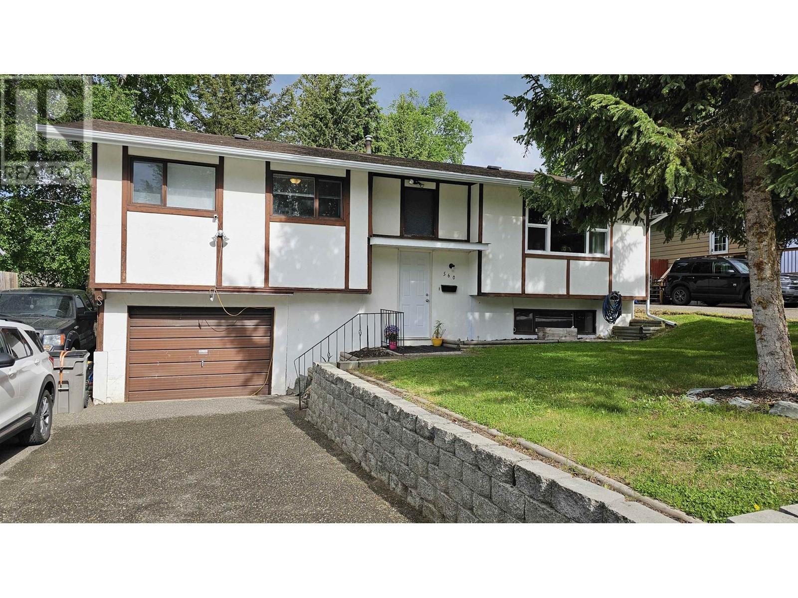 560 Perry St, Quesnel, BC V2J 1N9