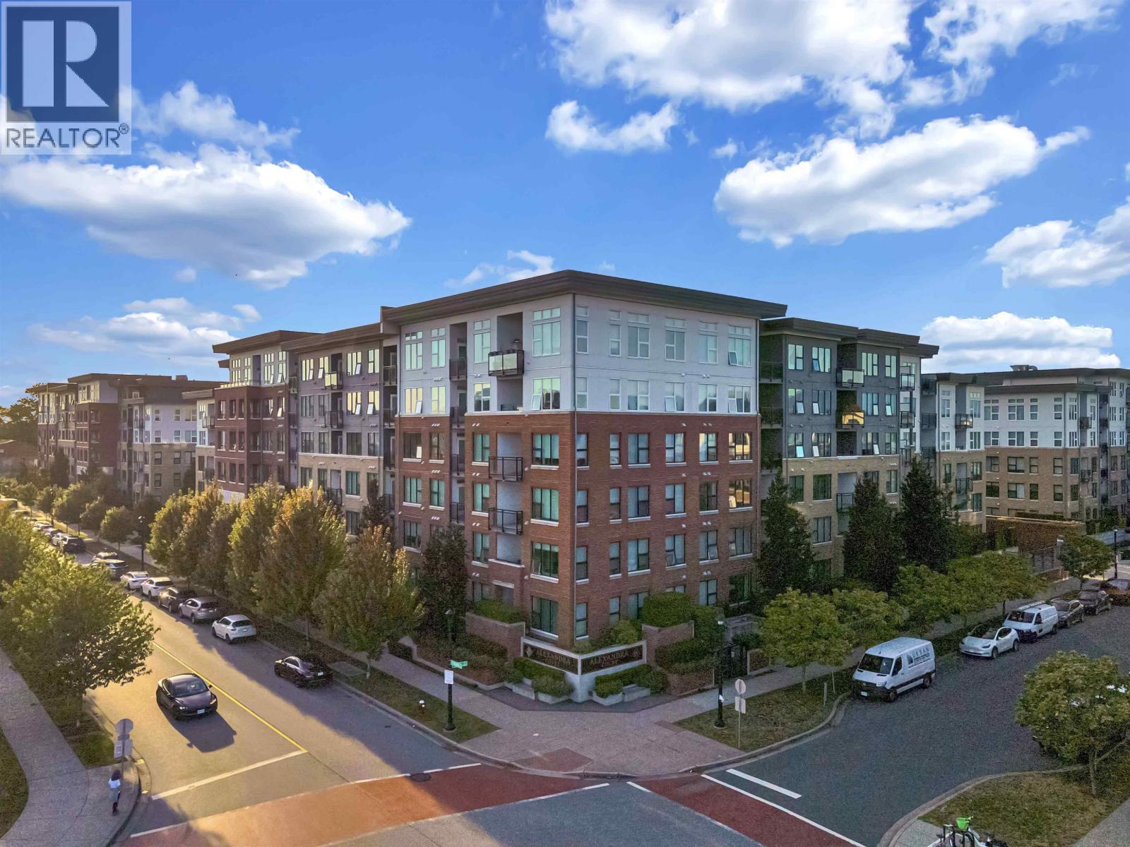 9399 S Alexandra Road Unit 318, Richmond, BC V6X 0L7