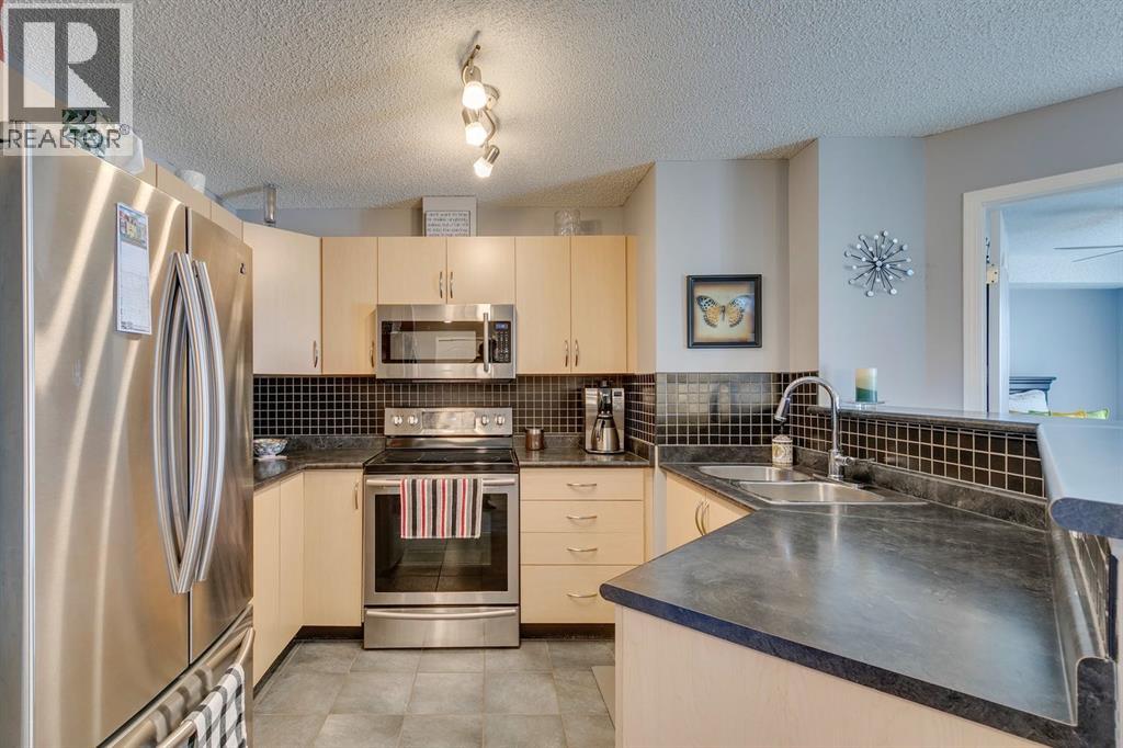 2371 Eversyde Avenue Sw Unit 2310, Calgary, AB T2Y 5B8