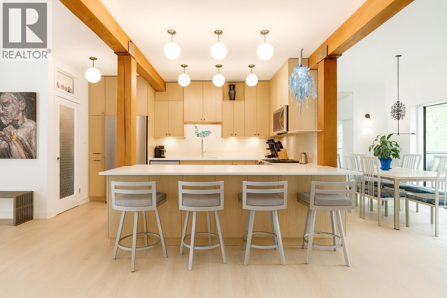 1535 Nelson Street Unit 202, Vancouver, BC V6G 1M2