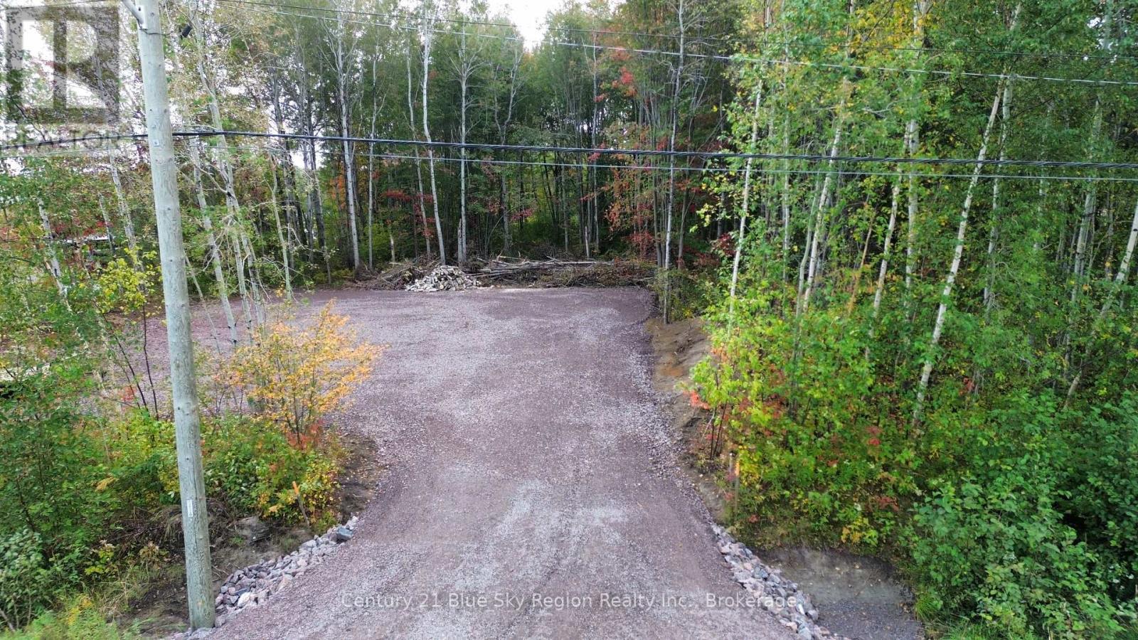 5 Bay St, West Nipissing Sturgeon Falls, ON P2B 3G6