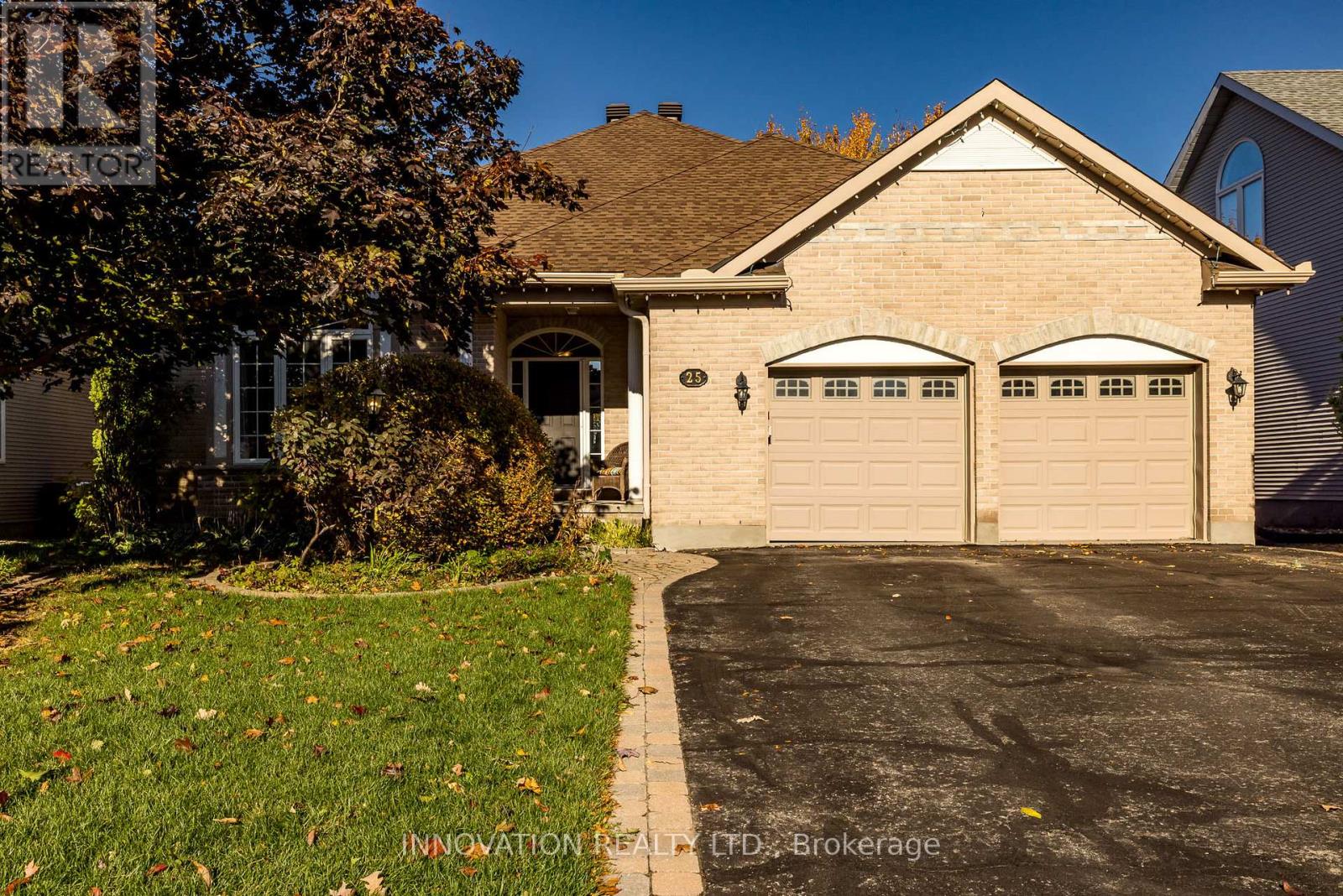 25 Kyle Ave, Ottawa, ON K2S 1G8