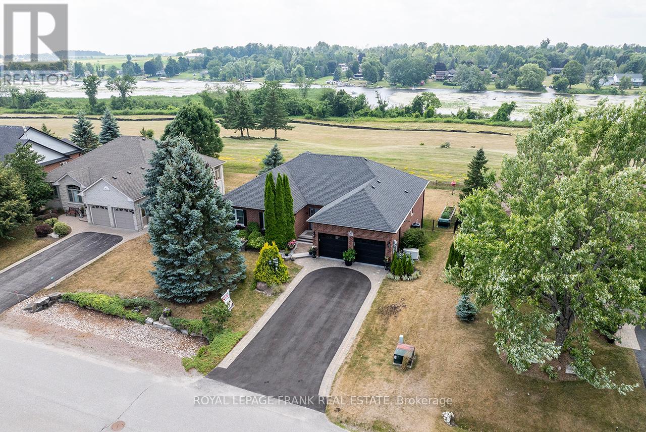 202 Southcrest Dr, Kawartha Lakes Mariposa, ON L0C 1G0