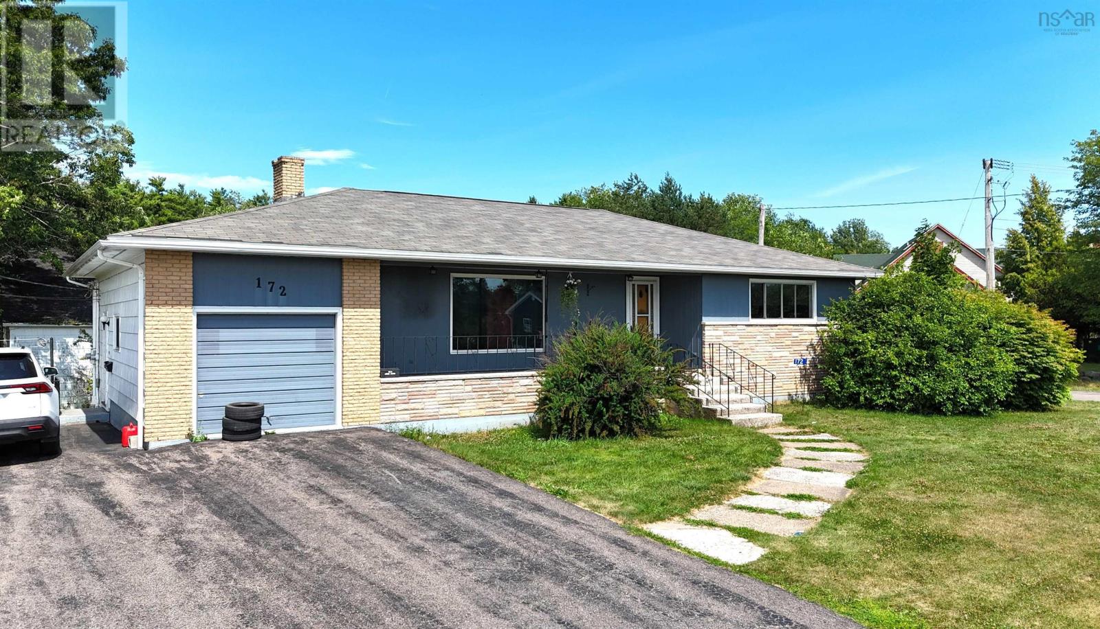 172 North St, Bridgewater, NS B4V 2V6