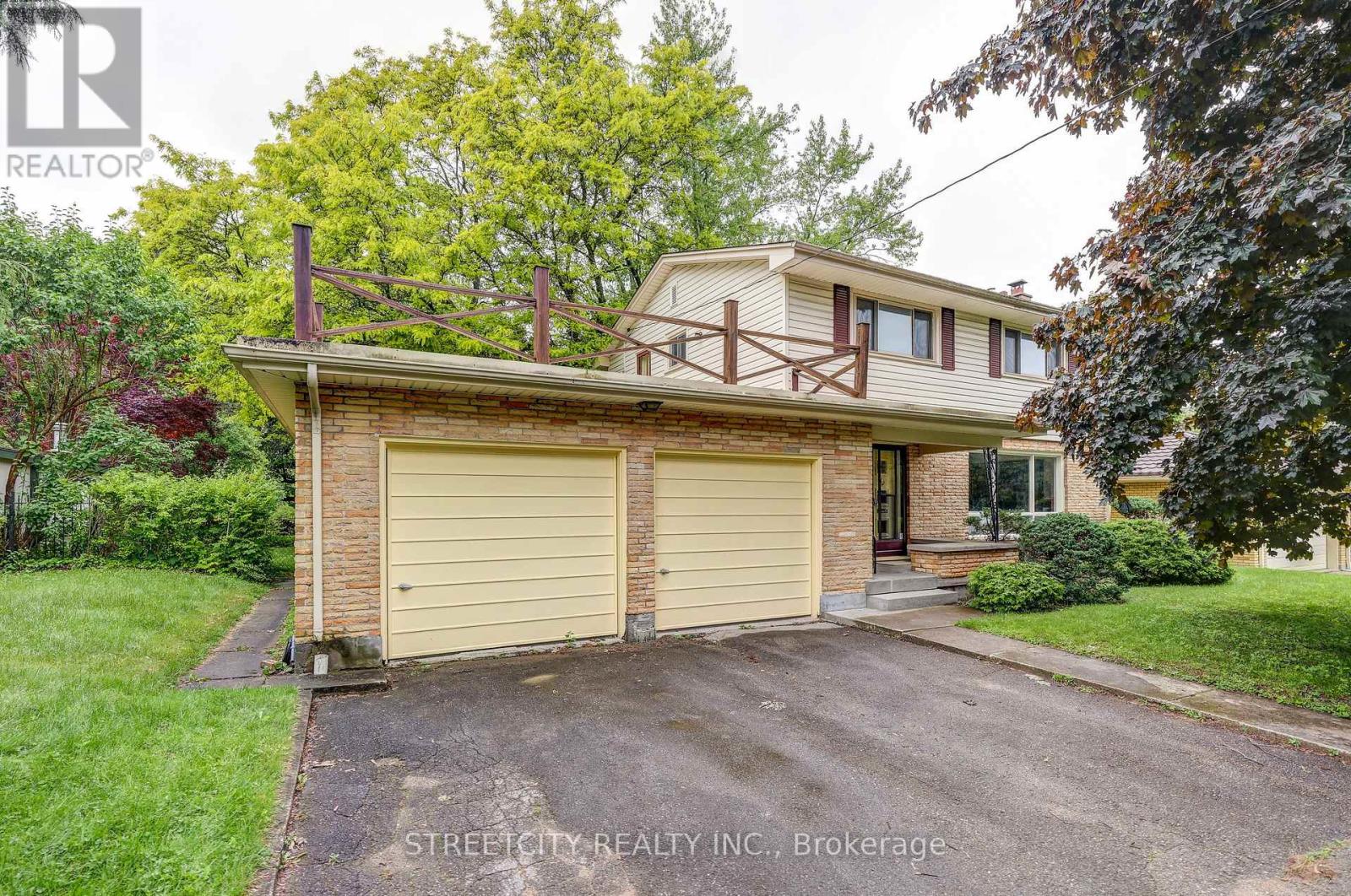 76 Bloomfield Dr, London, ON N6G 1P3
