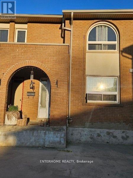 4 1180 Mississauga Valley Blvd W, Mississauga, ON L5A 3M9