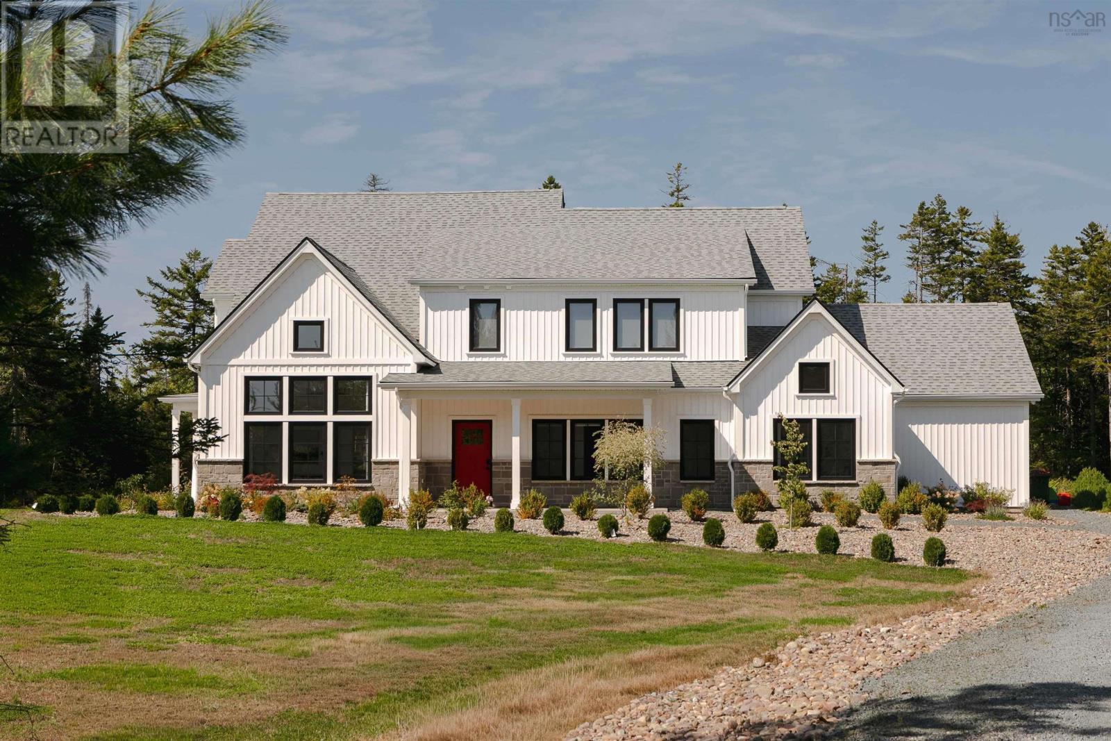 709 Voyageur Way, Hammonds Plains, NS B4B 0N5