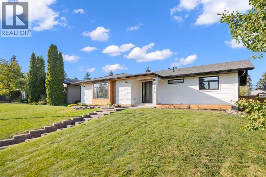 1275 Lake Sundance Cres SE, Calgary, AB T2J 2S7