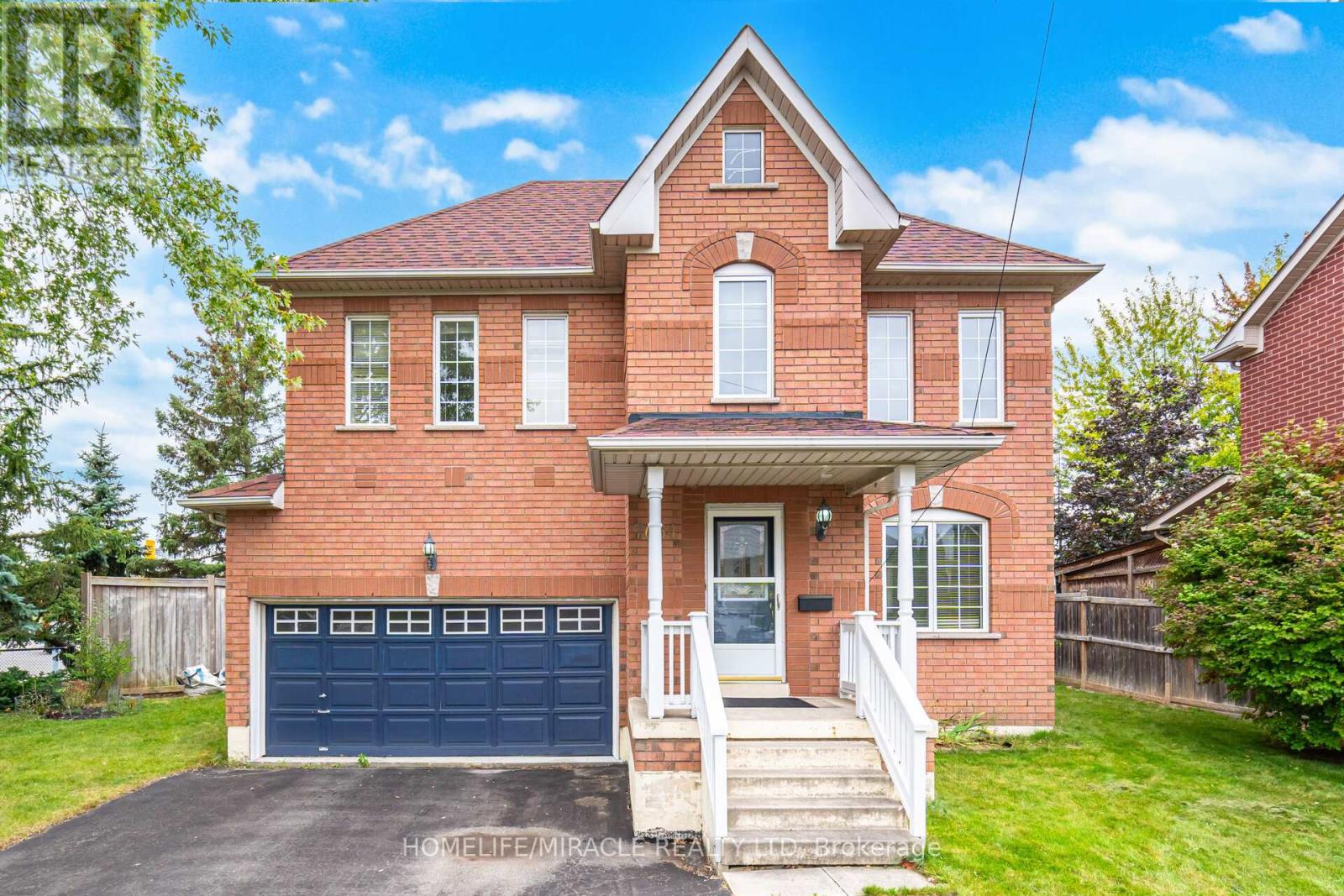 7064 Walworth Ct, Mississauga, ON L5N 7L4