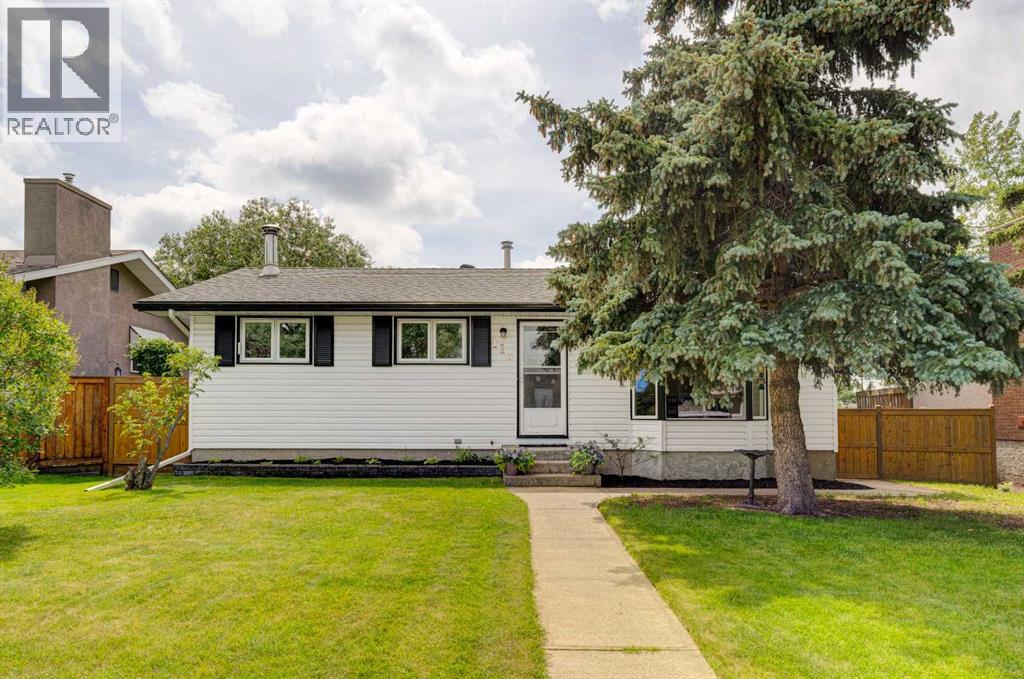 113 Hawkey Cres NE, Airdrie, AB T4B 1L9