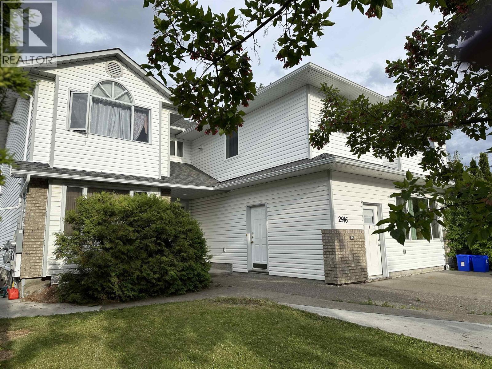 2916 Wayne St, Prince George, BC V2N 4M8