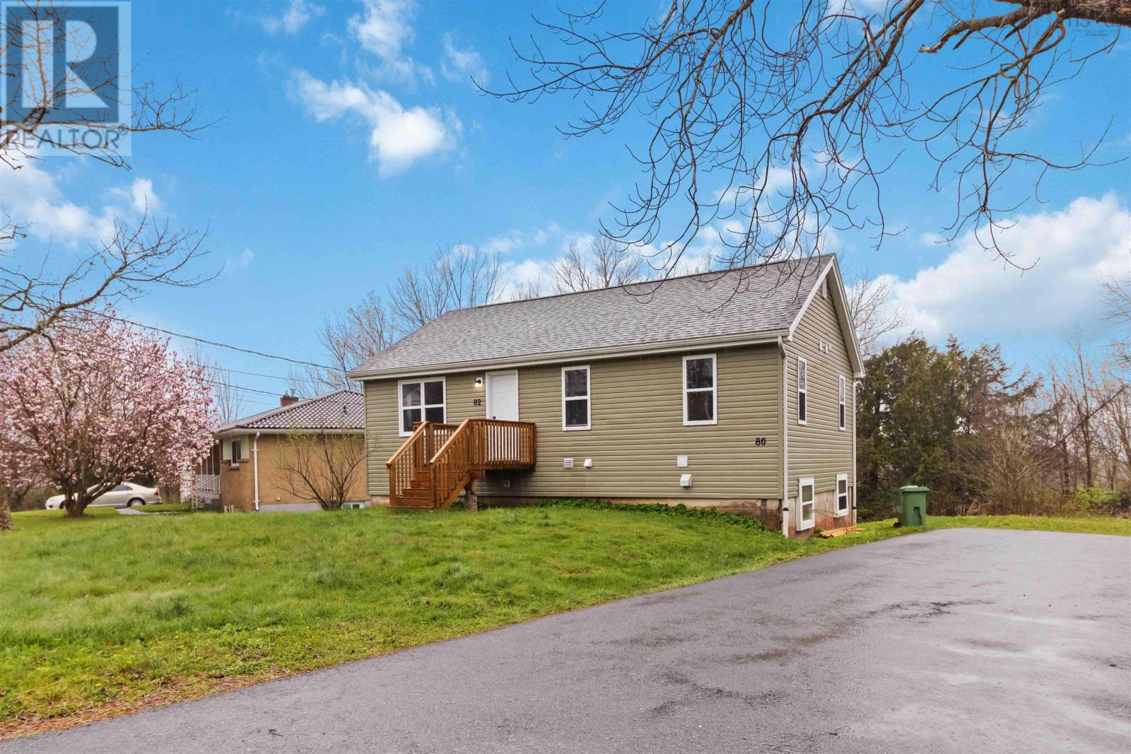 8082 First St, Middle Sackville, NS B4E 1T1