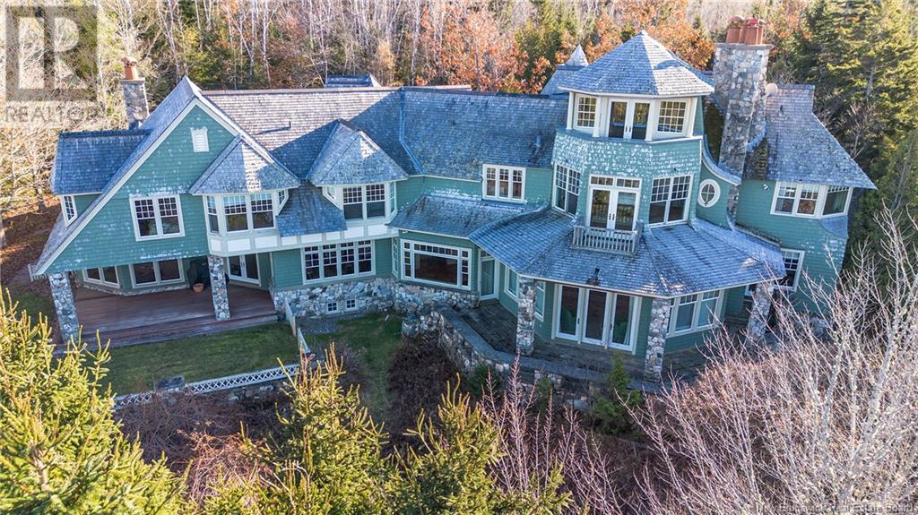 501 Kennebecasis Dr, Saint John, NB E2K 5K9