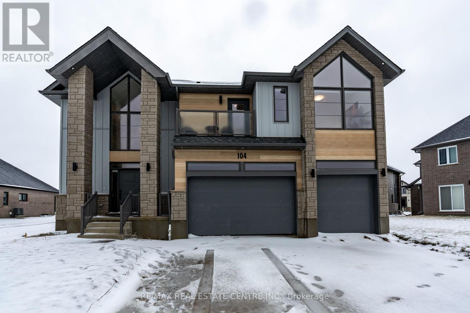 104 Dempsey Dr, Stratford, ON N5A 6S2