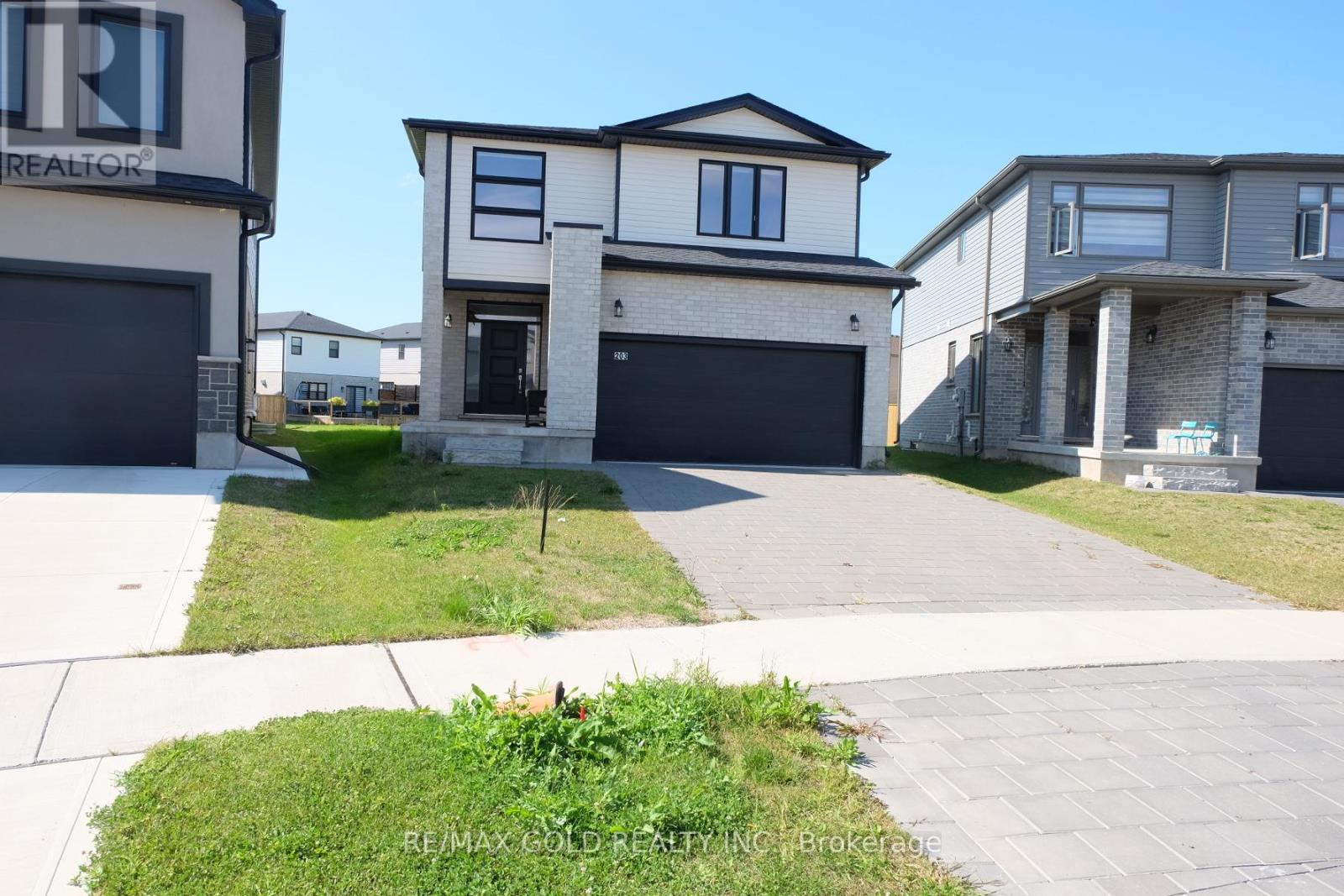 203 Byers St, London, ON N6L 0J2