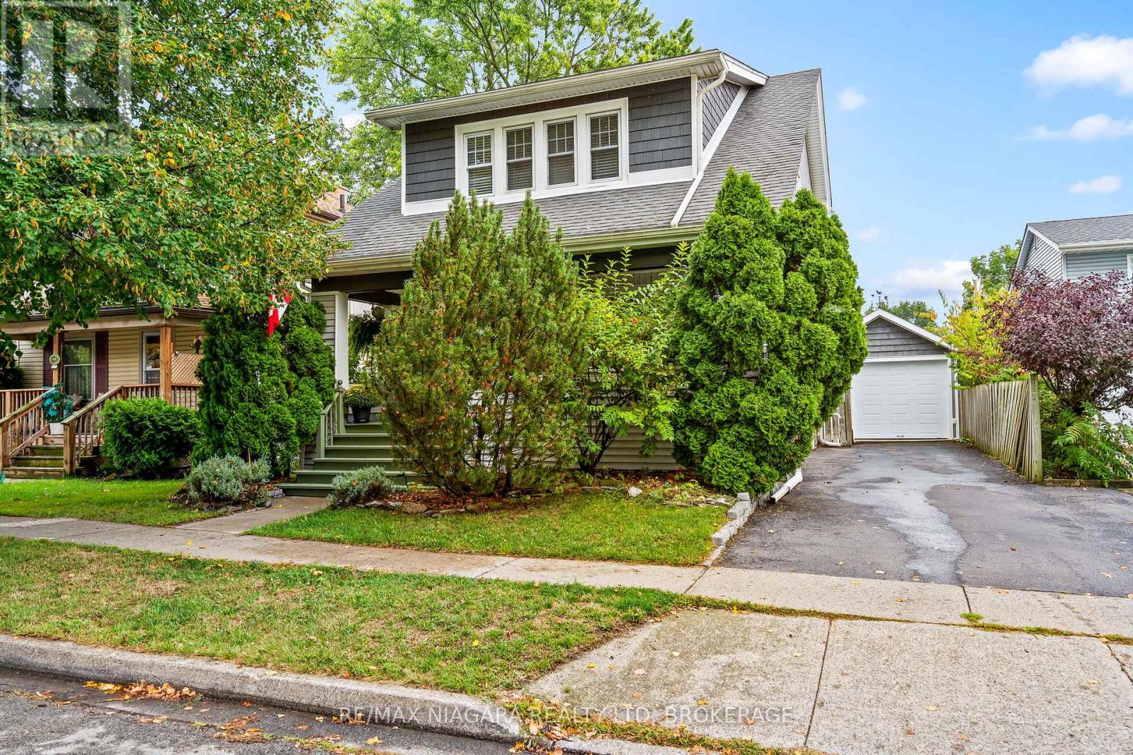 118 Dufferin St E, St. Catharines, ON L2R 2A1