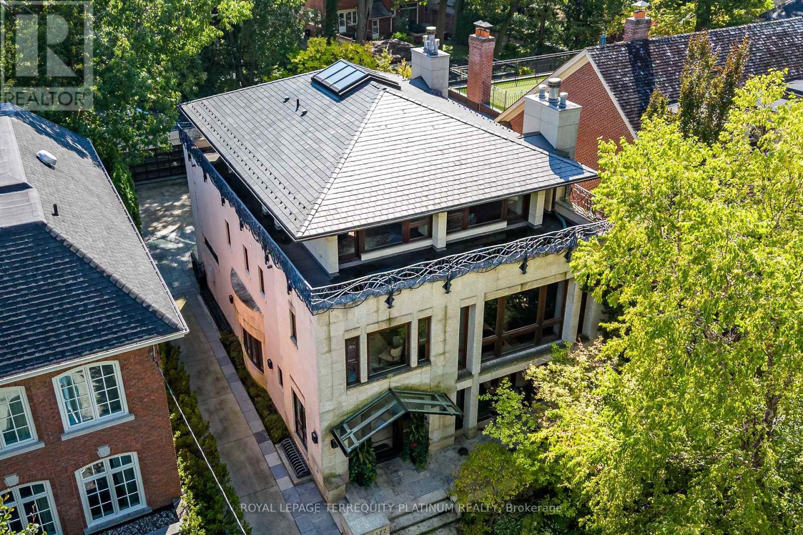 177 Roxborough Dr, Toronto, ON M4W 1X7