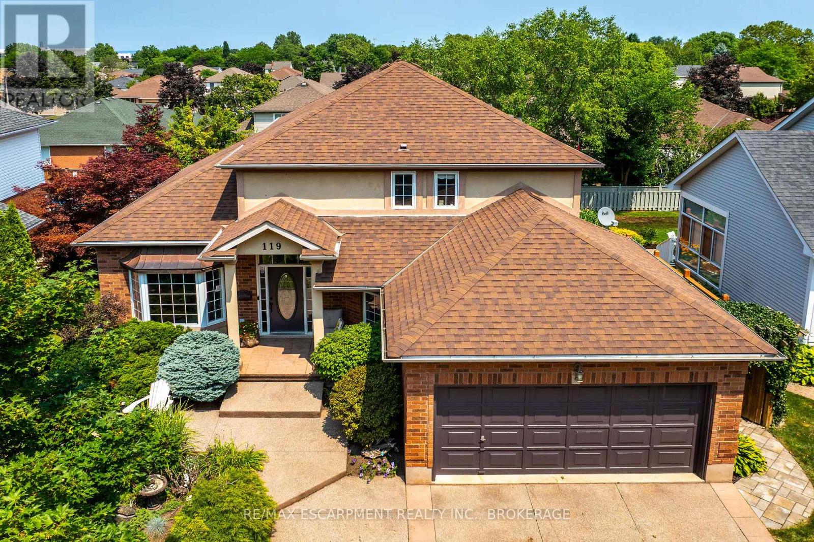 119 Dorchester Dr, Grimsby, ON L3M 5H5
