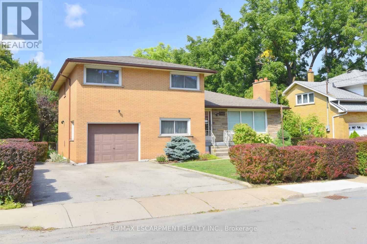 140 Kent St, Hamilton, ON L8P 3Z3
