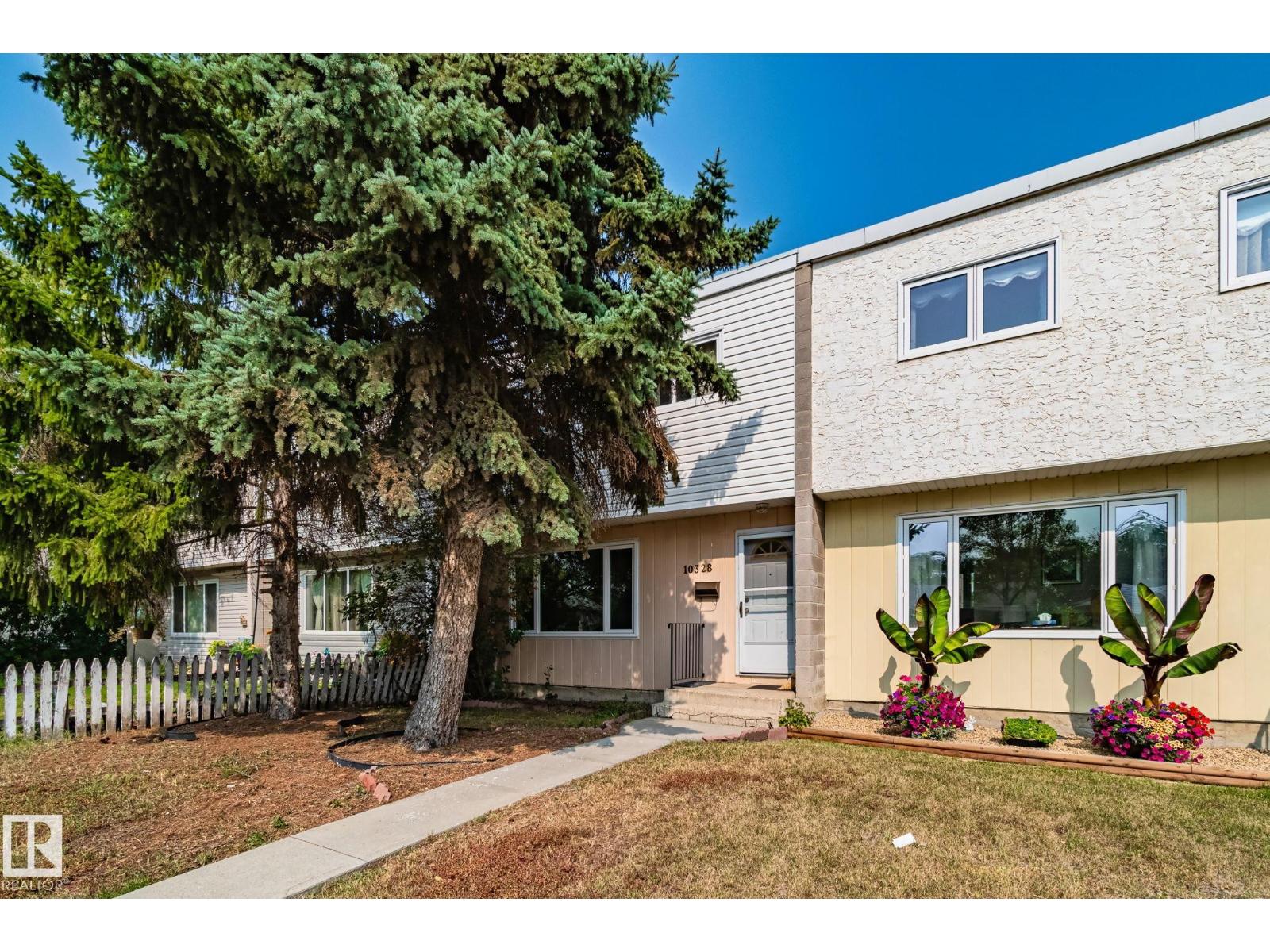10328 Lauder Ave NW, Edmonton, AB T5E 5P6