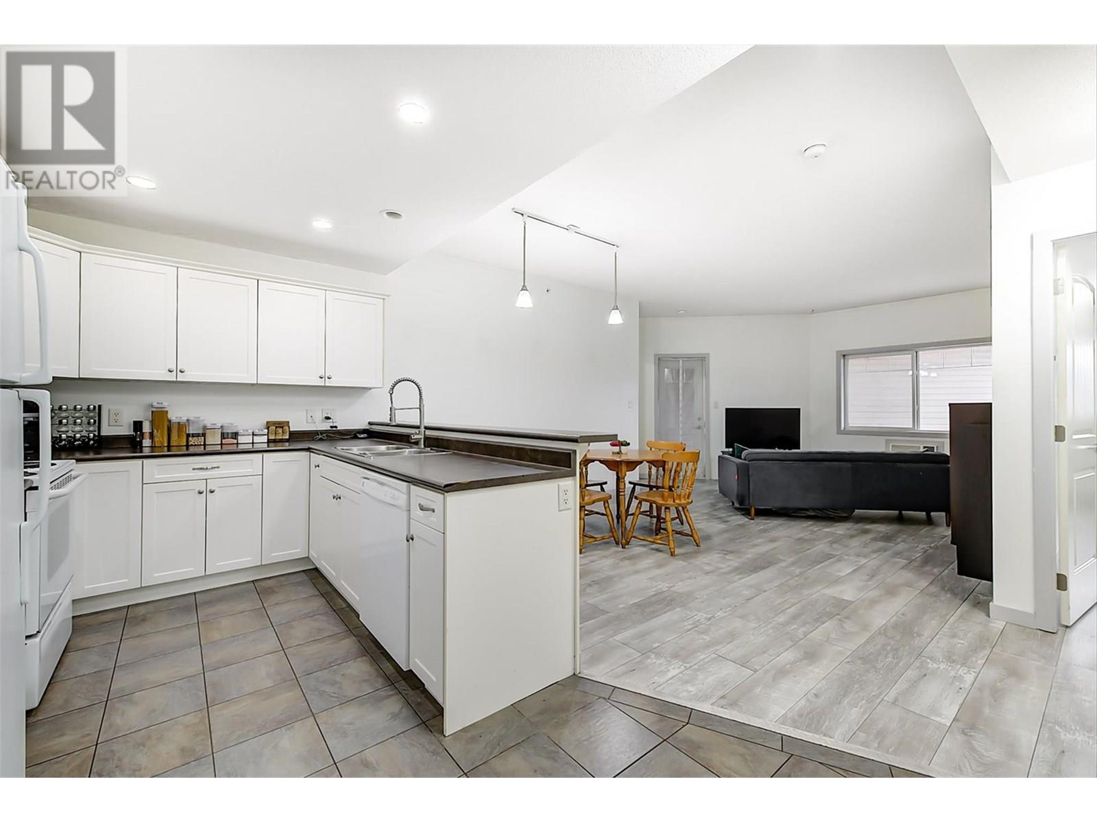 345 Mills Road Unit 305, Kelowna, BC V1X 4G9