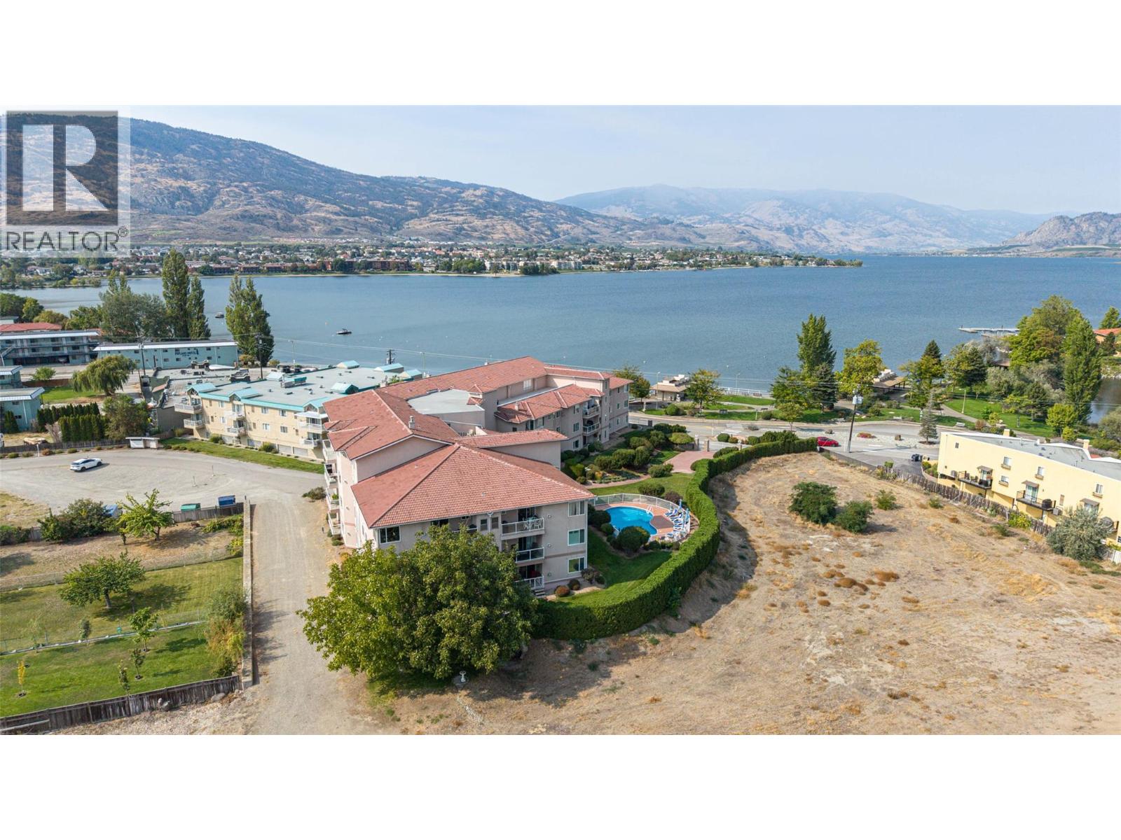 6805 Cottonwood Drive Unit 300, Osoyoos, BC V0H 1V3