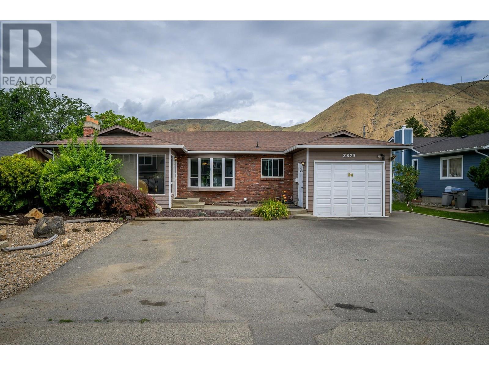 2374 Parkcrest Ave, Kamloops, BC V2B 4Y3