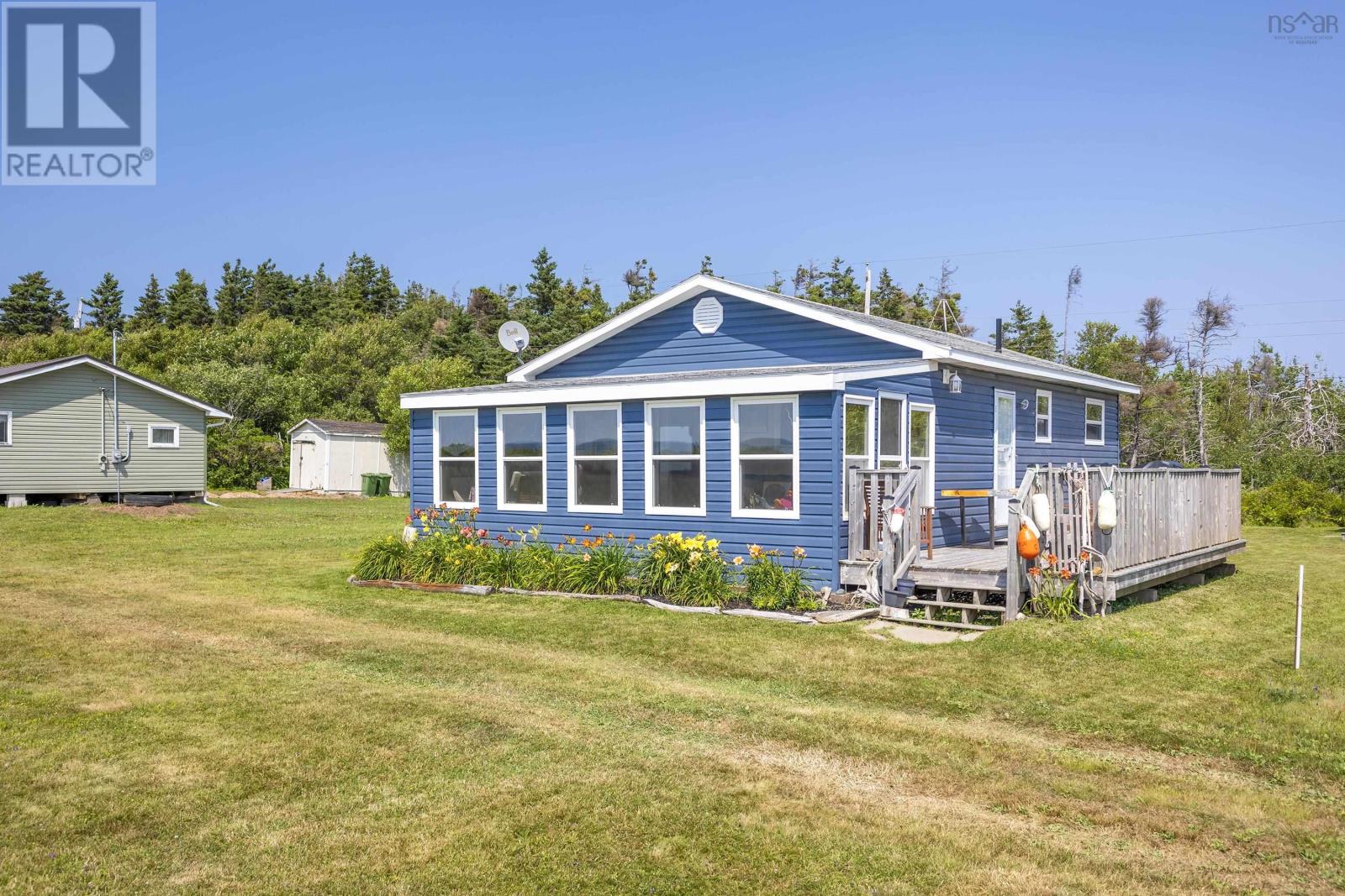 46 Sunset Dr, Pictou, NS B0K 1H0