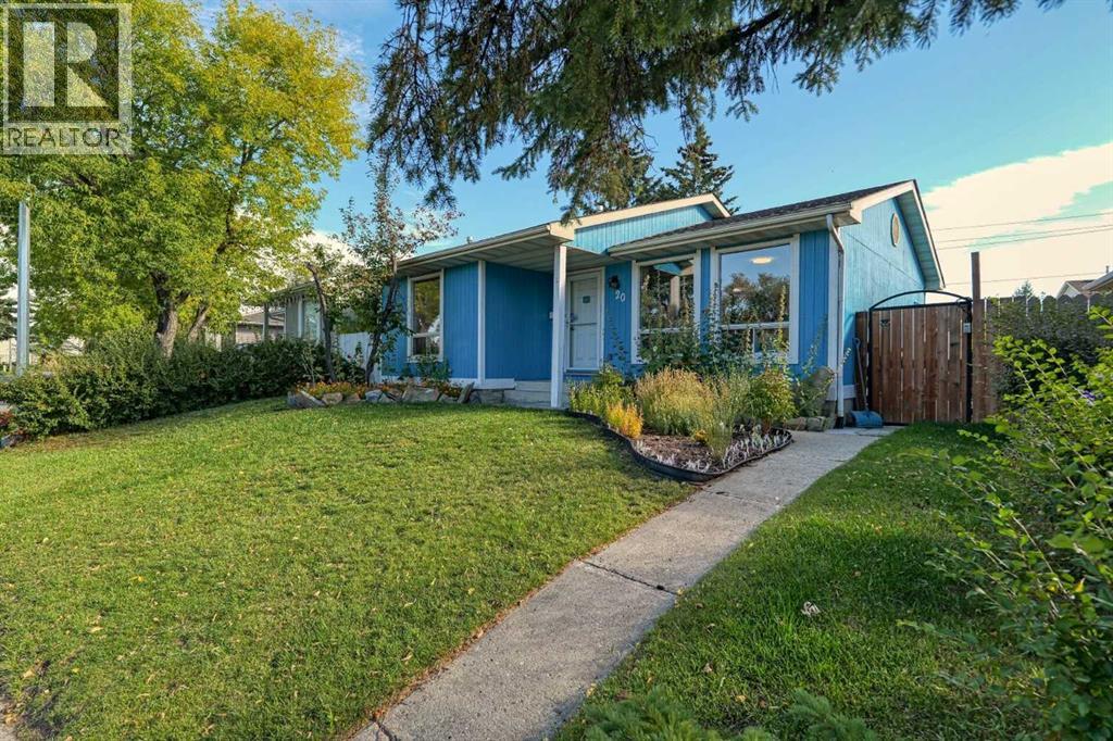 20 Falton Way NE, Calgary, AB T3J 1K4