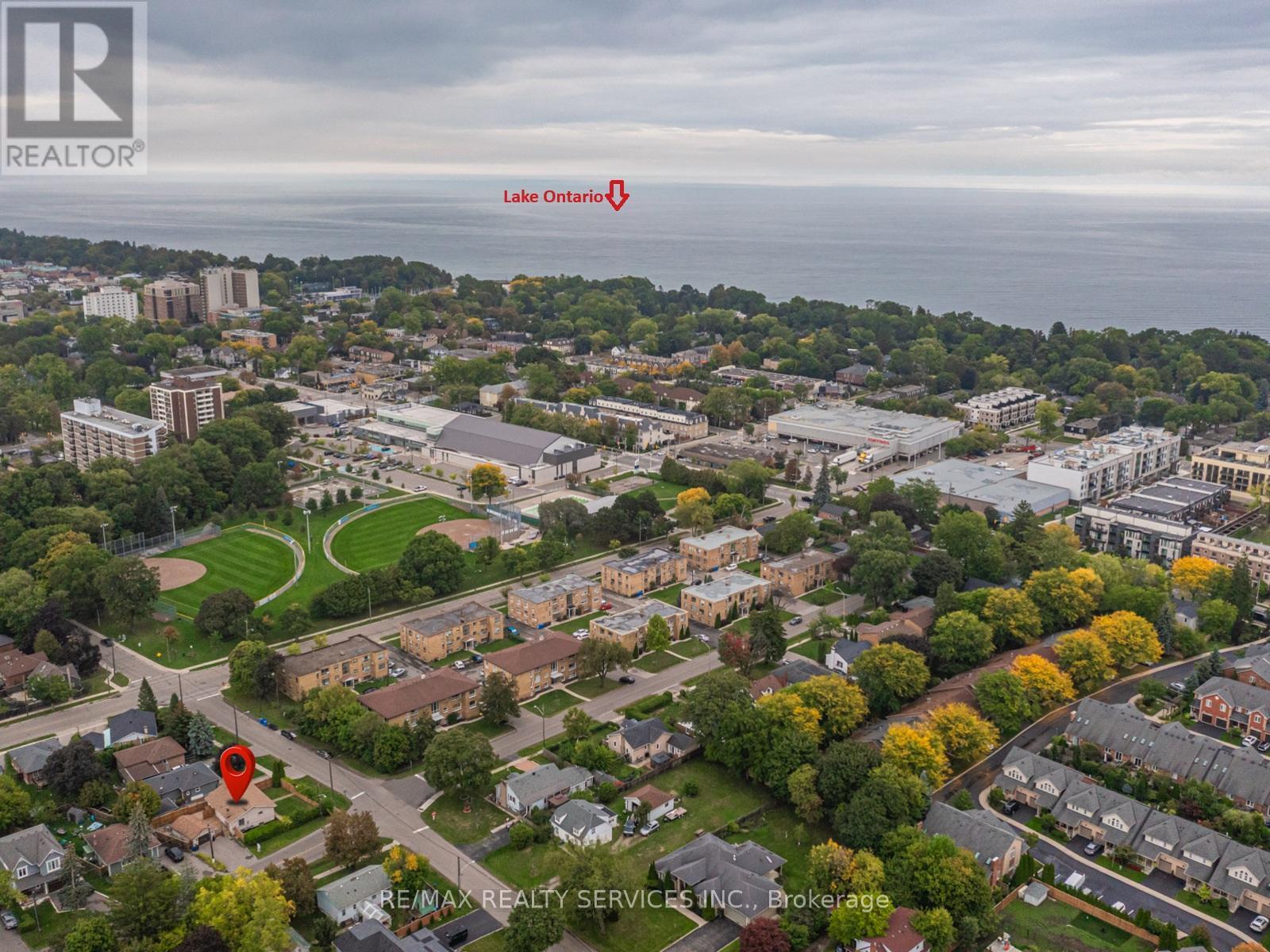 191 Deane Ave, Oakville, ON L6K 1N4
