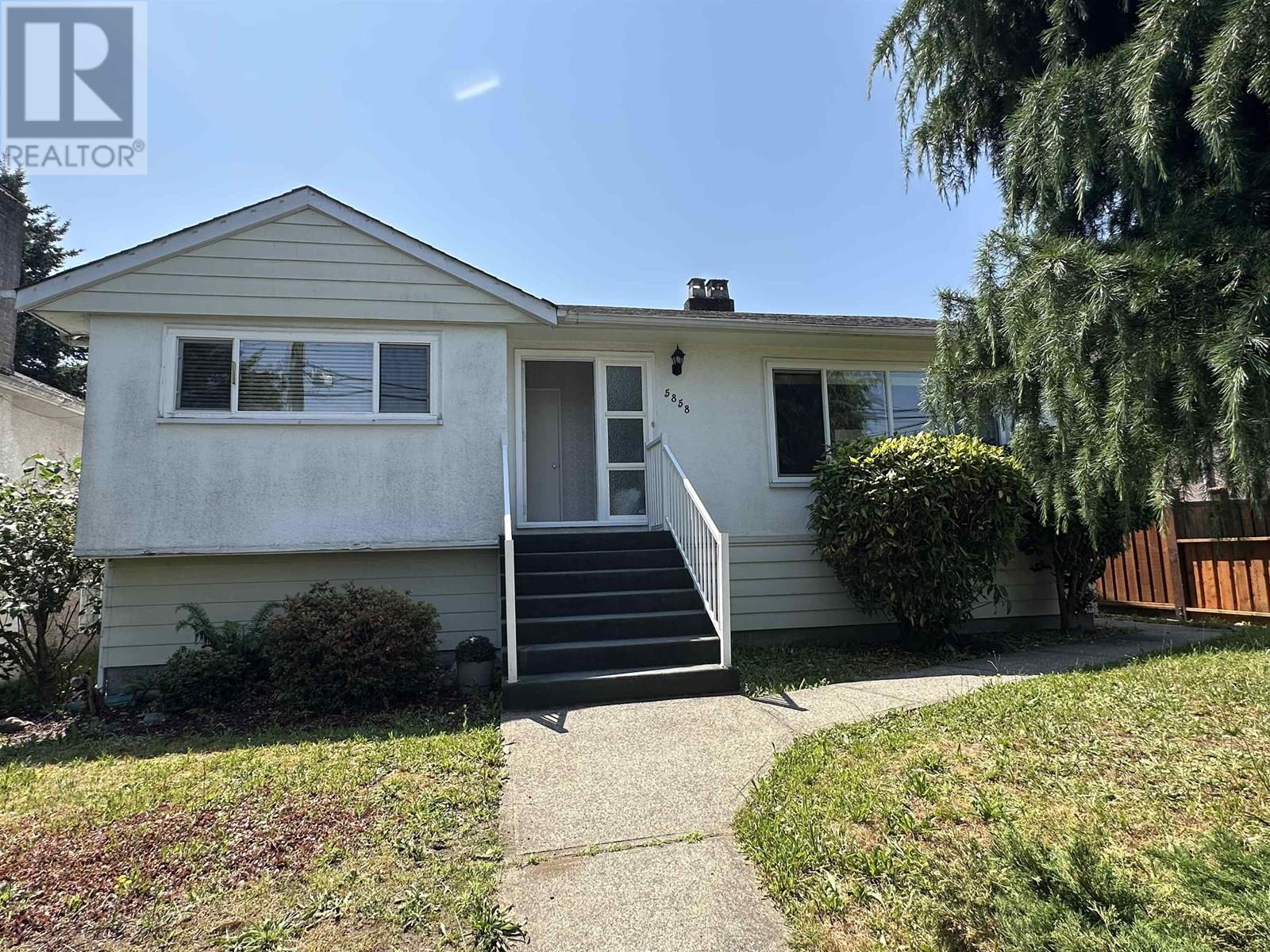 5858 Bryant St, Burnaby, BC V5H 1X6