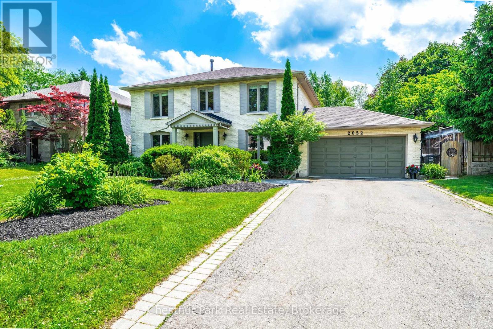 2052 Chippewa Trl, Mississauga, ON L5H 3V7