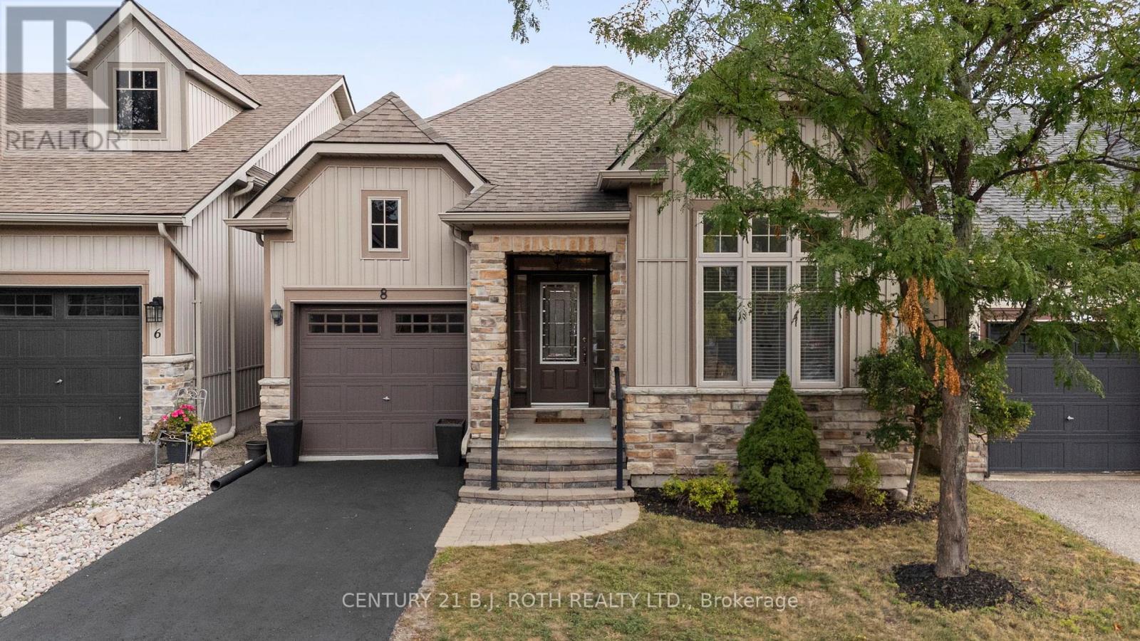 8 Canterbury Cir, Orillia, ON L3V 0C9
